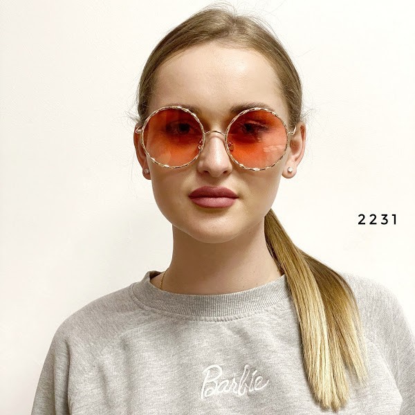 

Солнцезащитные очки круглые красные 2231