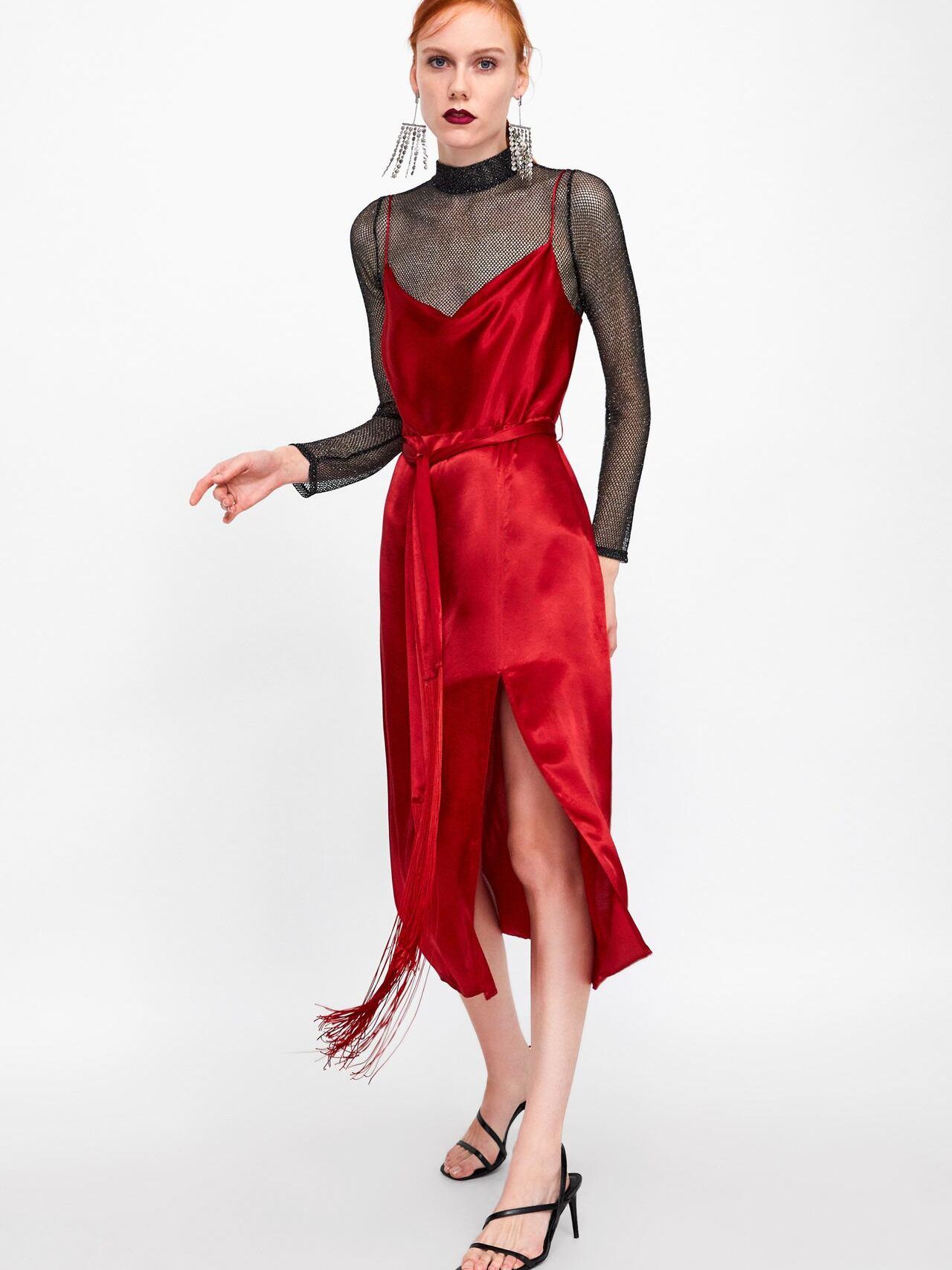 

Платье Zara 0387/188/601-ACVF M Красное