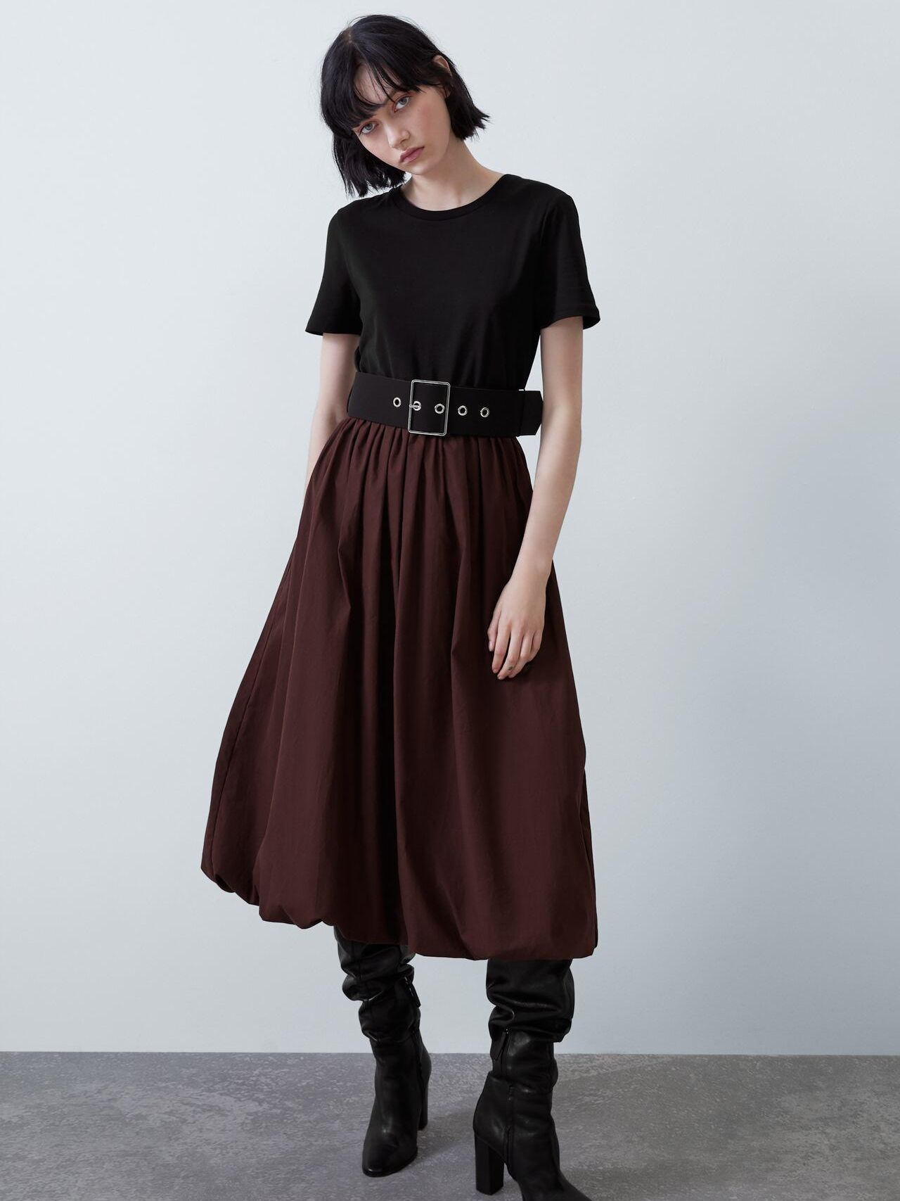 

Платье Zara 0264/822/800-ACBJ M Черное с бордовым