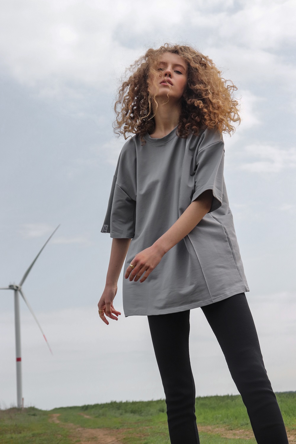 

Футболка SKRIPKA «Seam» серая M/L S269