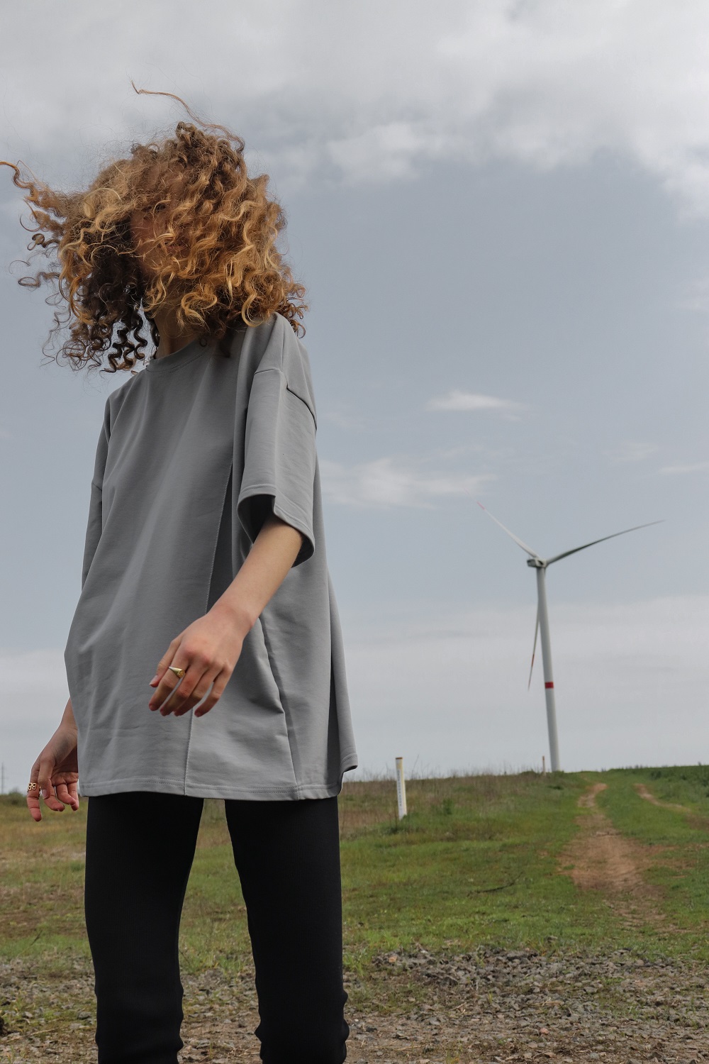 

Футболка SKRIPKA «Seam» серая S/M S268