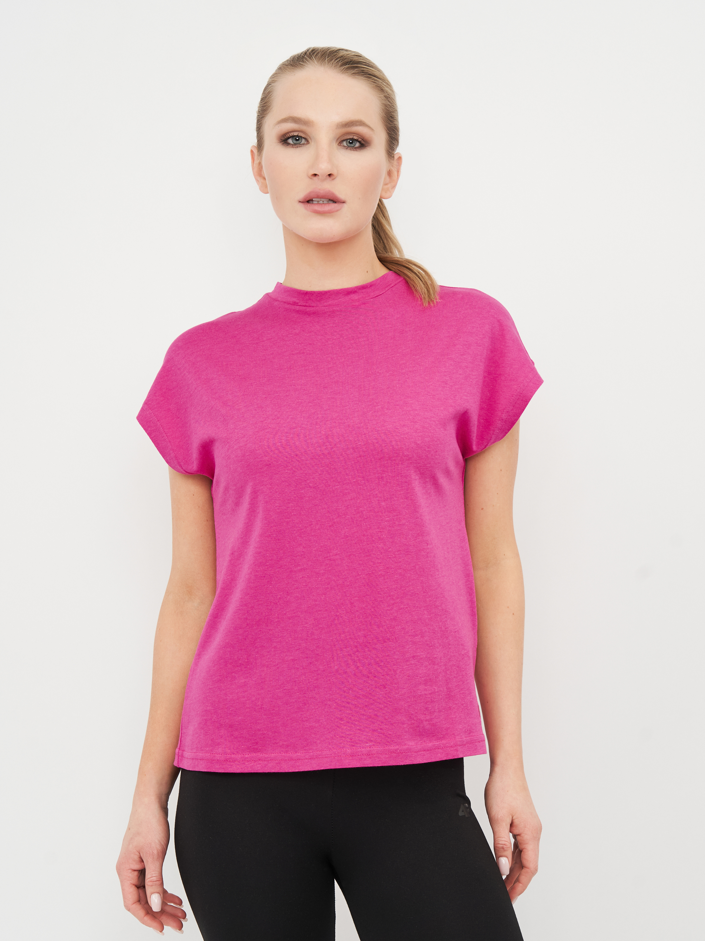 

Футболка 4F H4L21-TSD038-55S  Hot Pink, Футболка 4F H4L21-TSD038-55S L Hot Pink