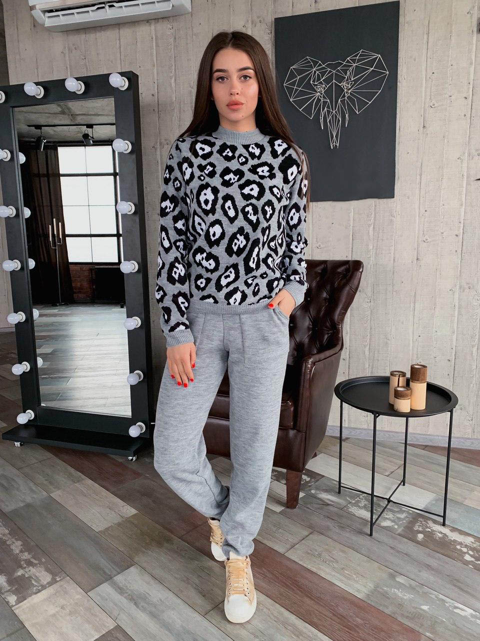 

Fashions • Вязаный костюм женский Ягуар Fashions 42-46 серый