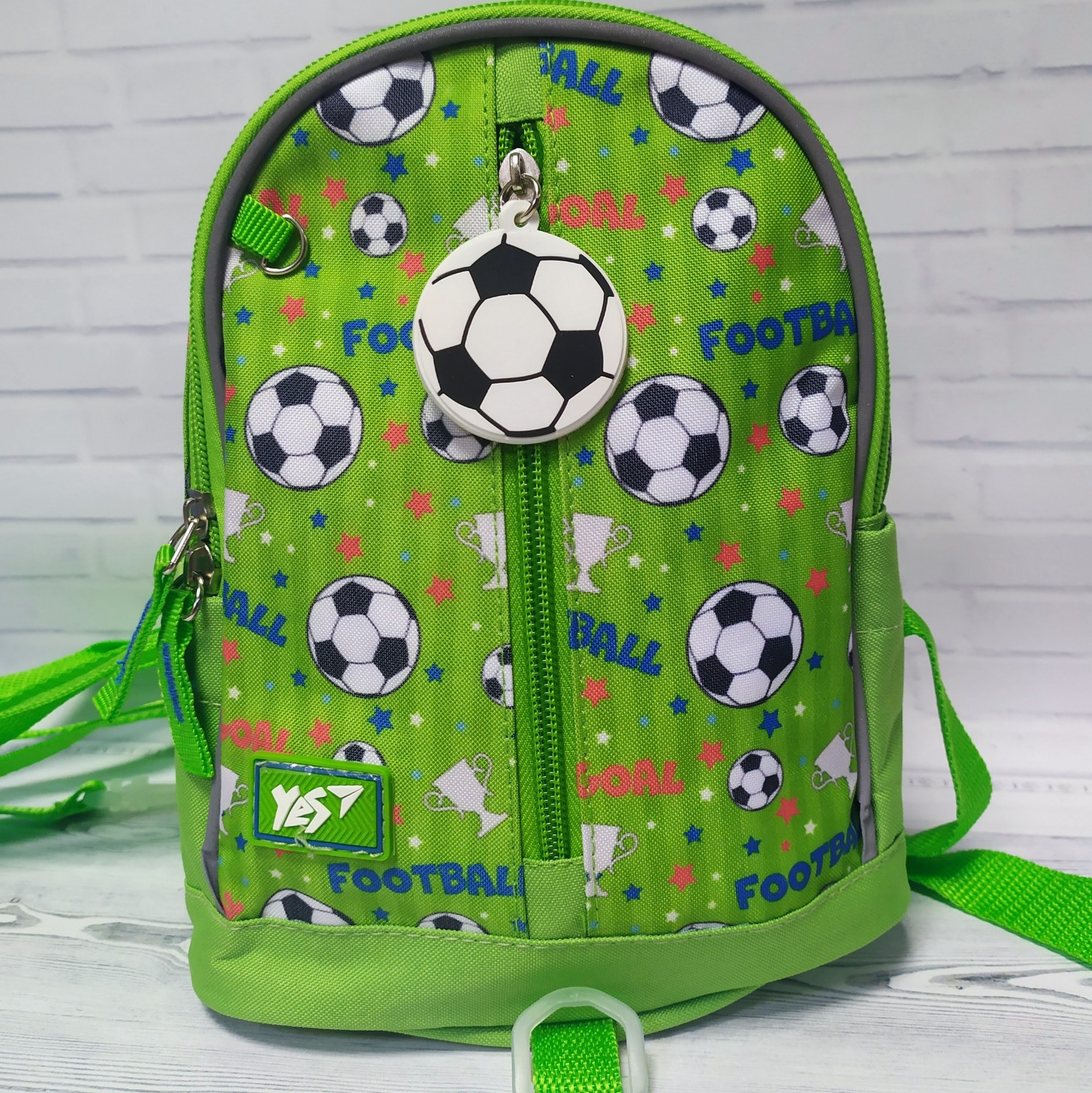 

Детский дошкольный рюкзак Футбол YES K-30 Match, 24x19x11 см (556895)