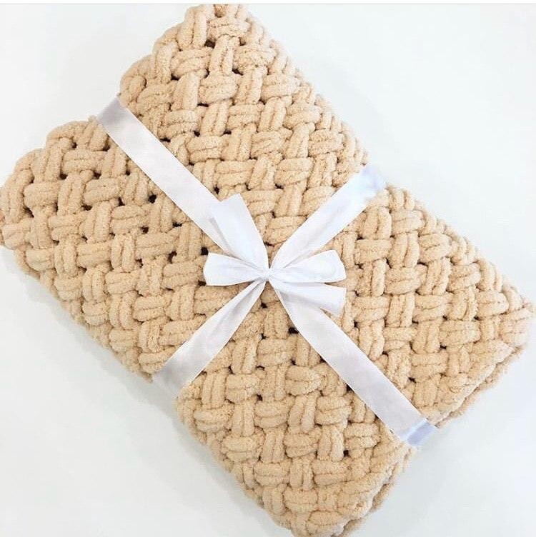 

Плед Детский Hand Made Вязаный Зефирный 90 х 90 см Песочный 092