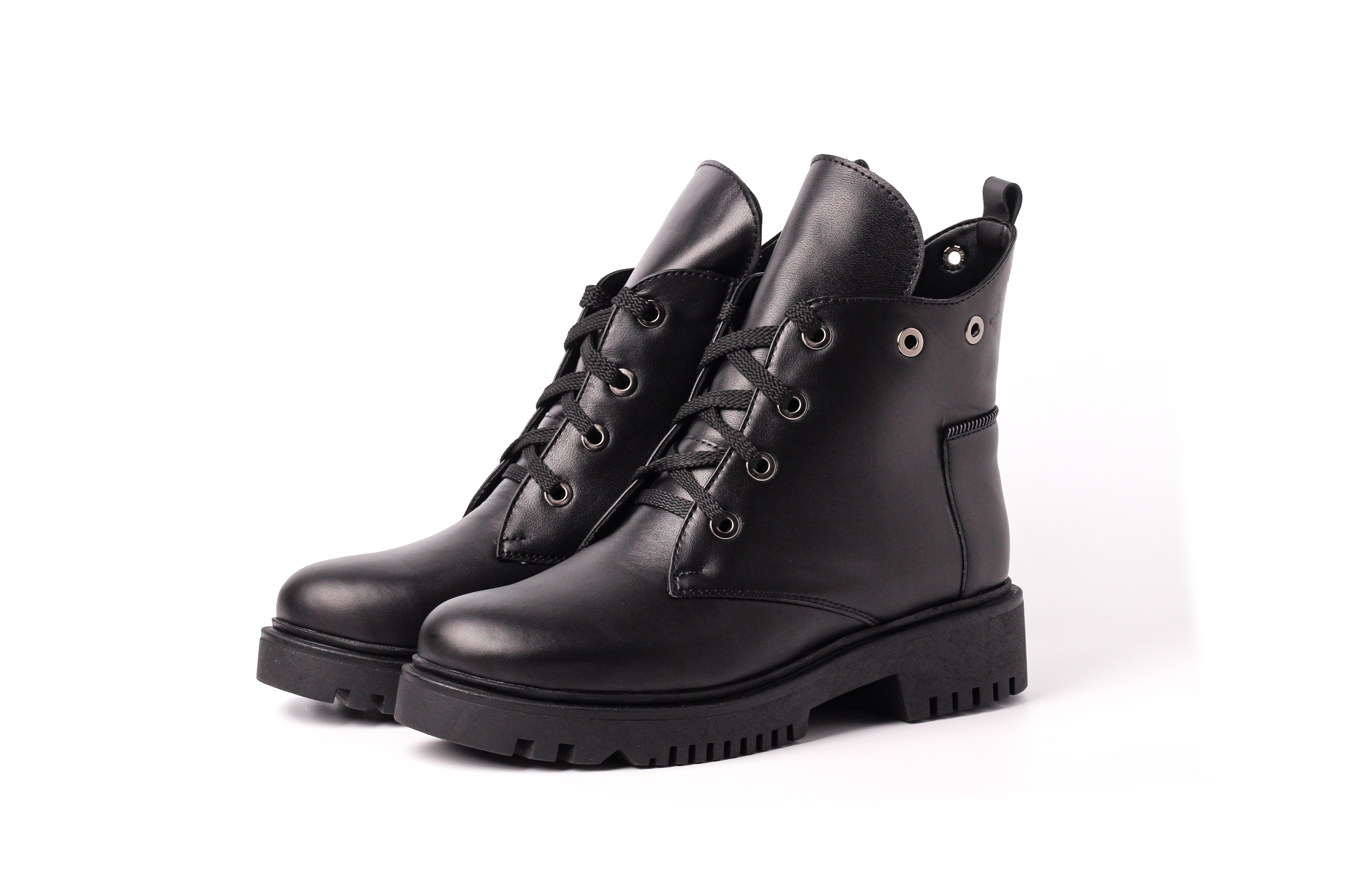 

Ботинки Azatti A15BLACK-K черный 37 2000902723821