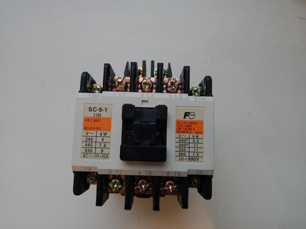 

Контактор, катушка 380V Fuji Electric SC-5-1