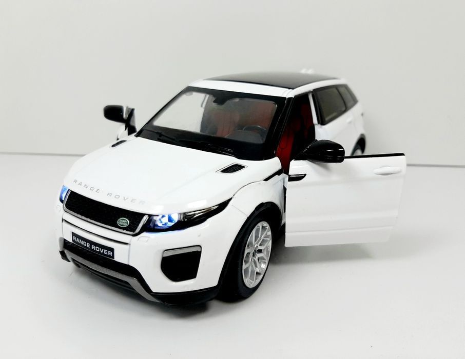 

Машина Автопром 1:24 RANGE ROVER металическая инерционная звук свет 68258A