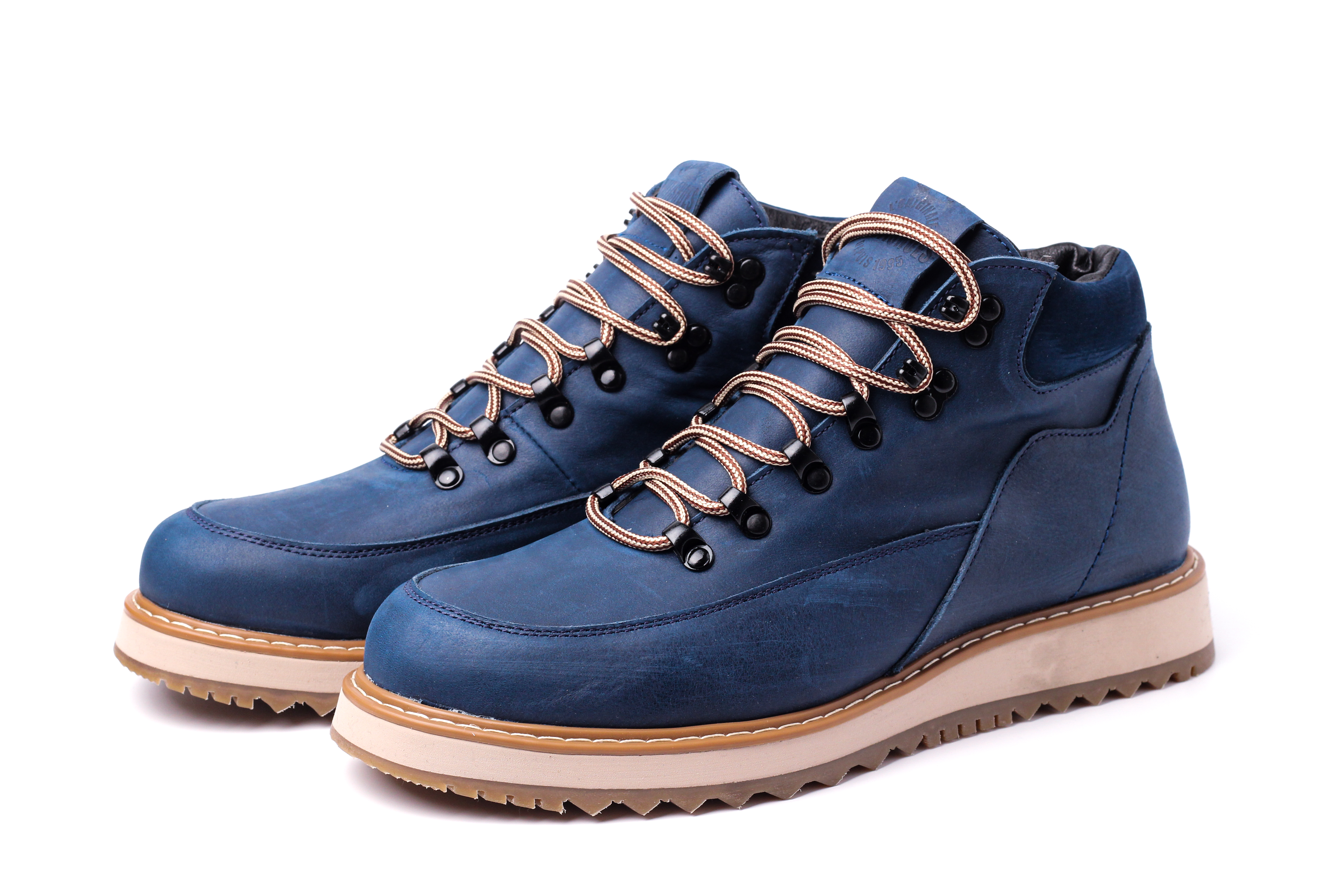 

Ботинки Multi Shoes STF-MORSKAYA-VOLNA-MUSTANG синий 41 2000903482130