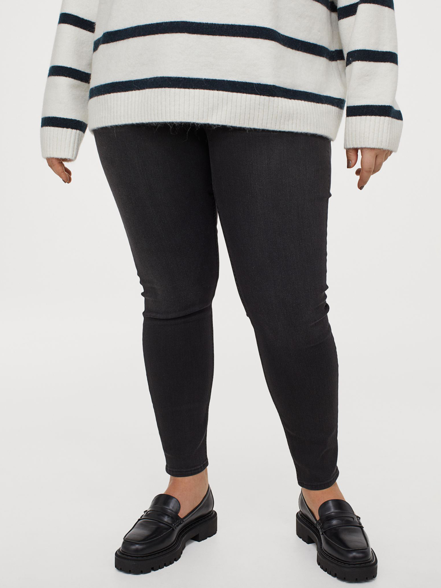 

Джинсы H&M 505-8812442 48 Черные