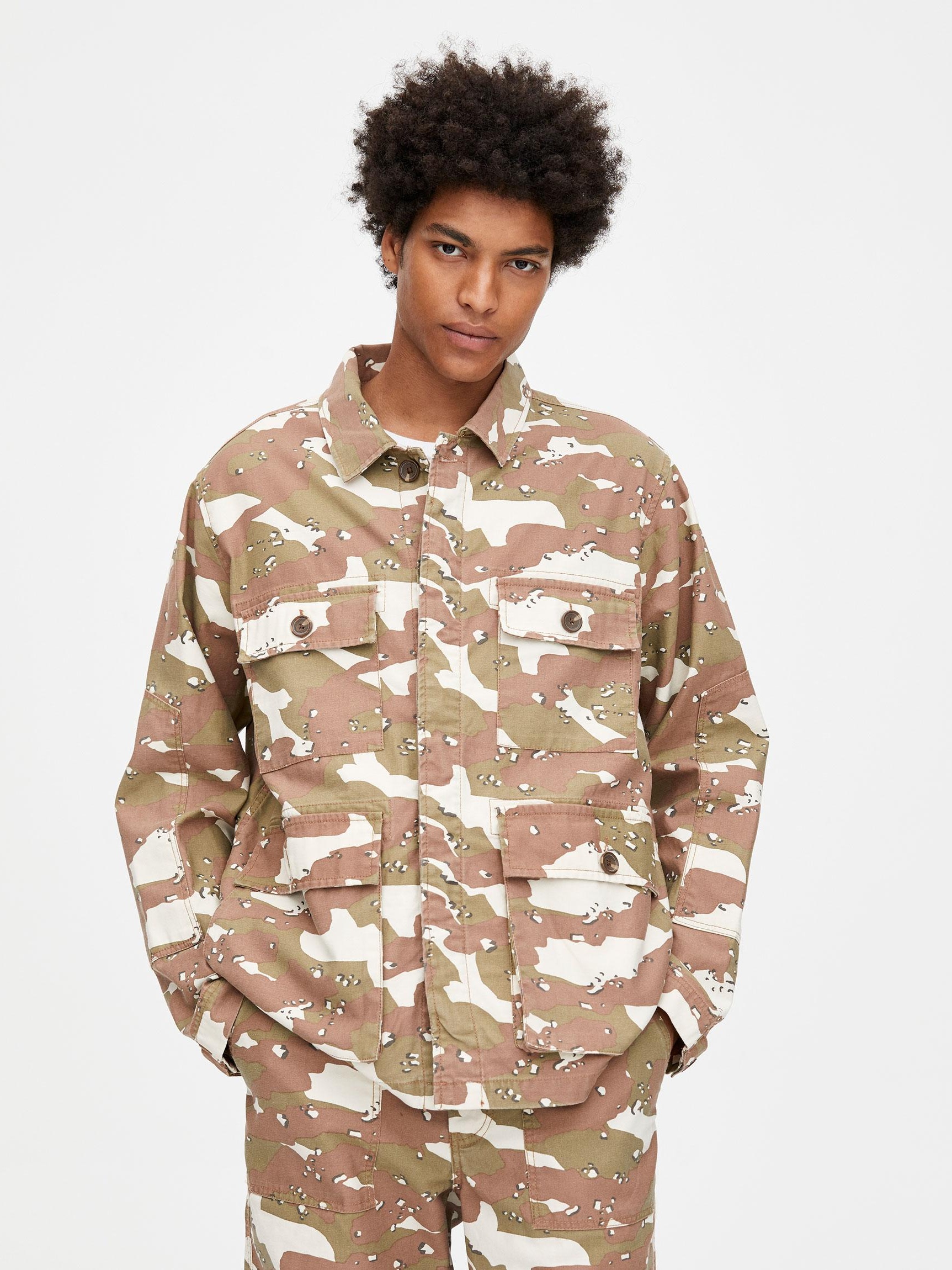 

Ветровка Pull & Bear 5710/530/506-AAED M Милитари