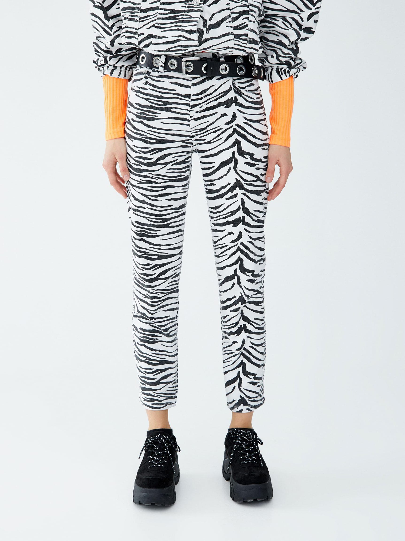 

Джинсы Pull & Bear 9679/308/250-ABQG 38 Зебра