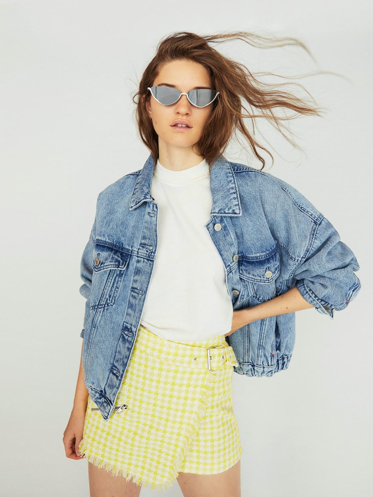 

Юбка-шорты Bershka 2667/168/520-ADKM XS Белая с желтым