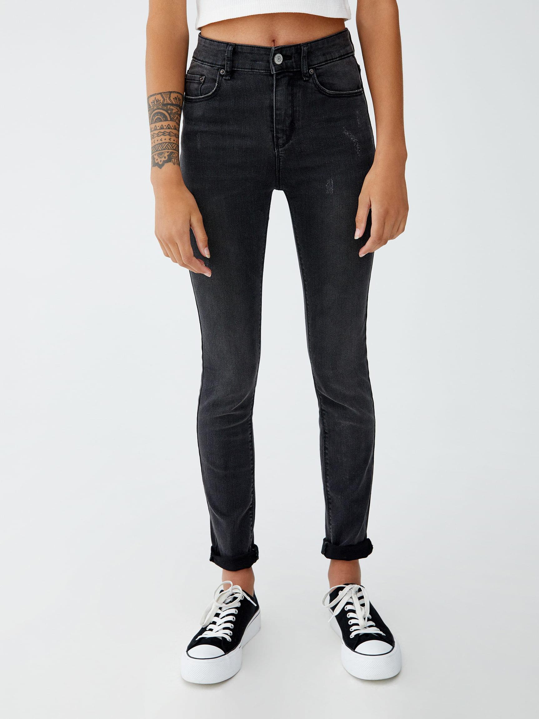 

Джинсы Pull & Bear 5687/333/802-AAZJ 32 Светло-черные