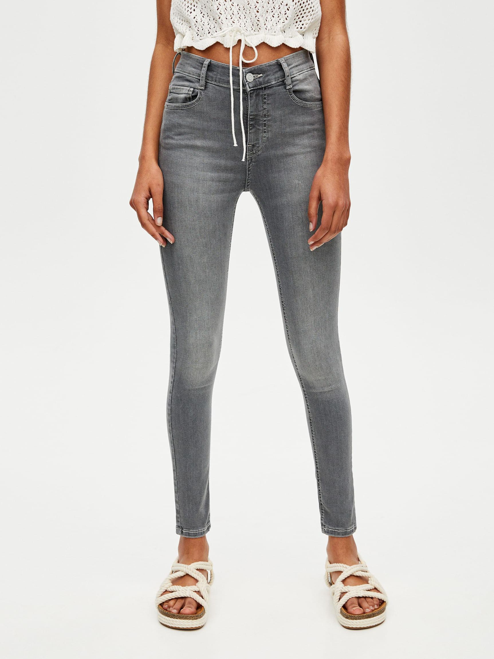 

Джинсы Pull & Bear 5683/308/809-ACWW 32 Светло-серые