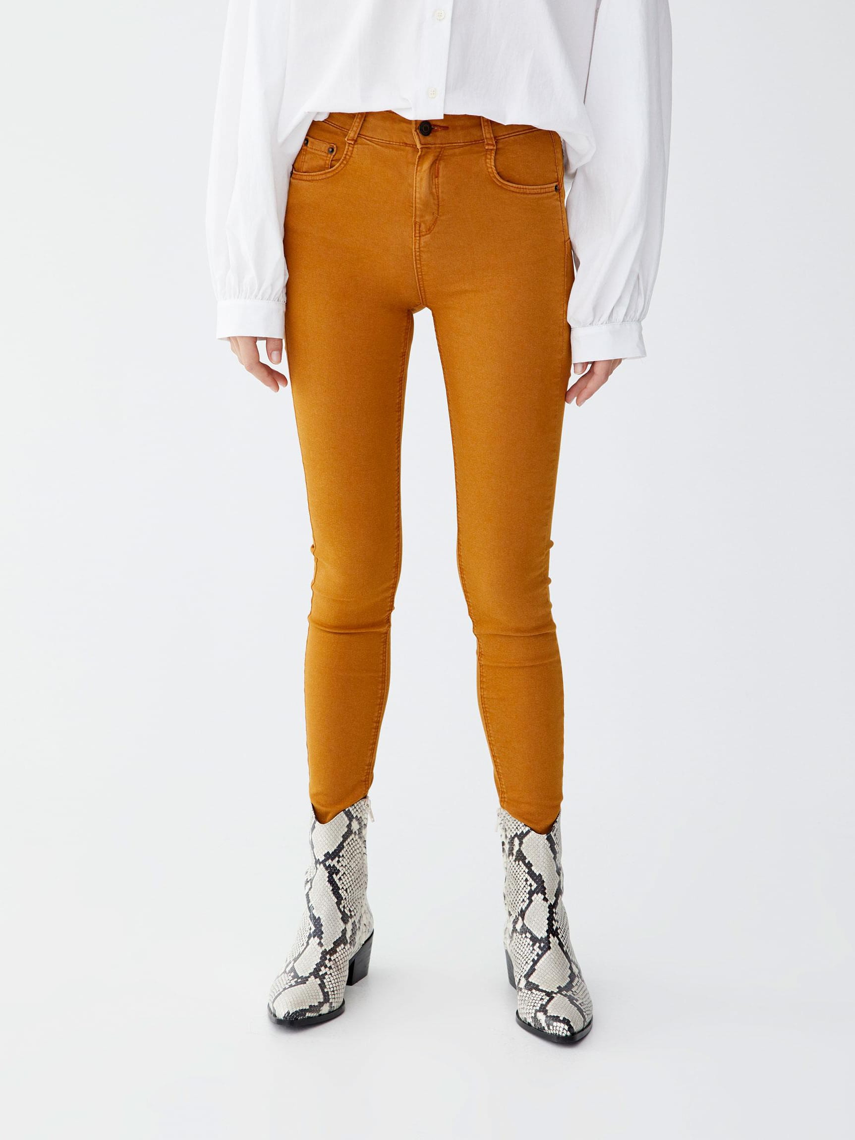 

Джинсы Pull & Bear 5680/330/703-ACSC 38 Горчичные
