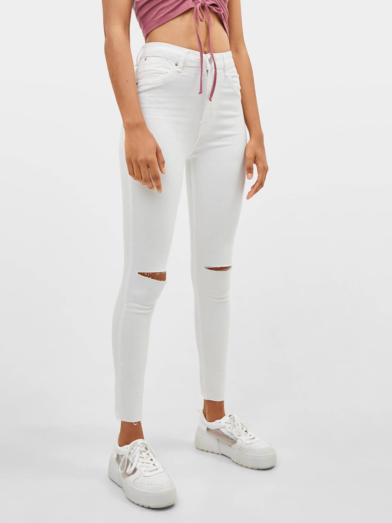 

Джинсы Bershka 0168/388/250-ACTS 38 Белые