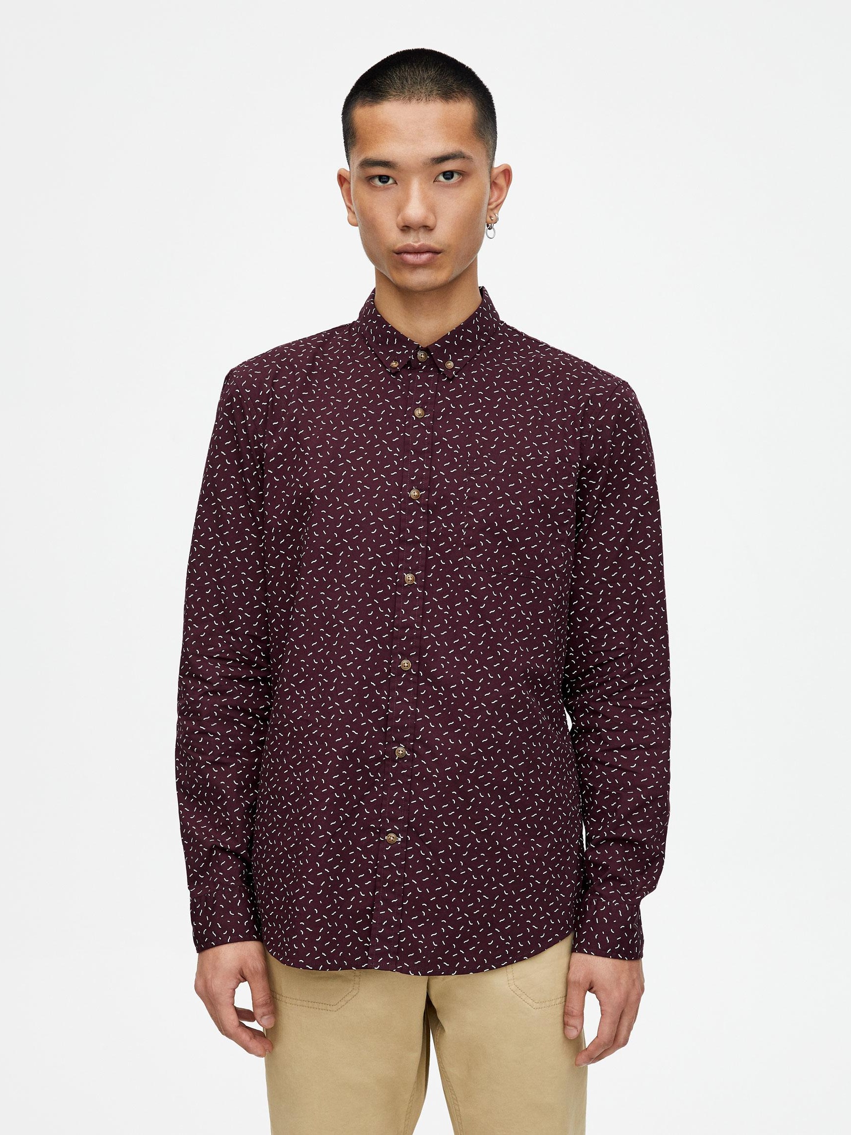 

Рубашка Pull & Bear 9471/557/606-ABAB L Бордовая в белые узоры