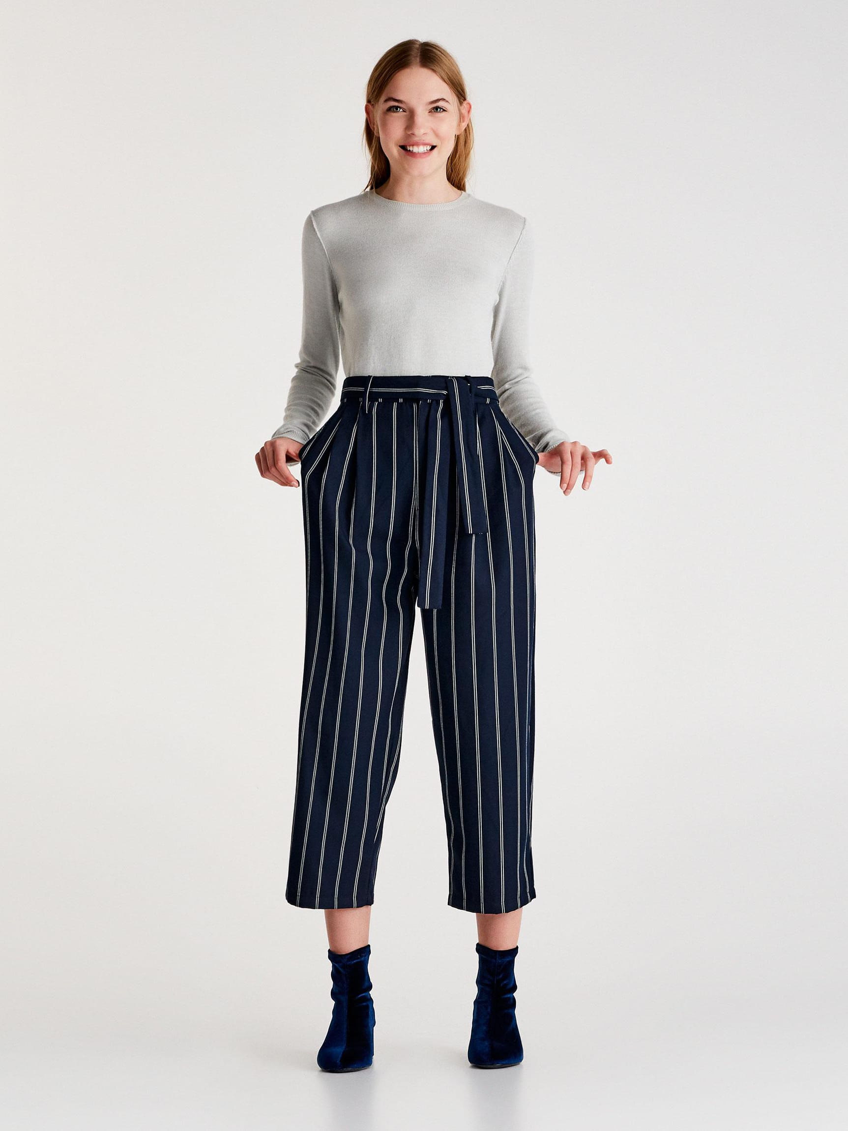 

Брюки Pull & Bear 9681/343/401-ACSK S Темно-синие с белым