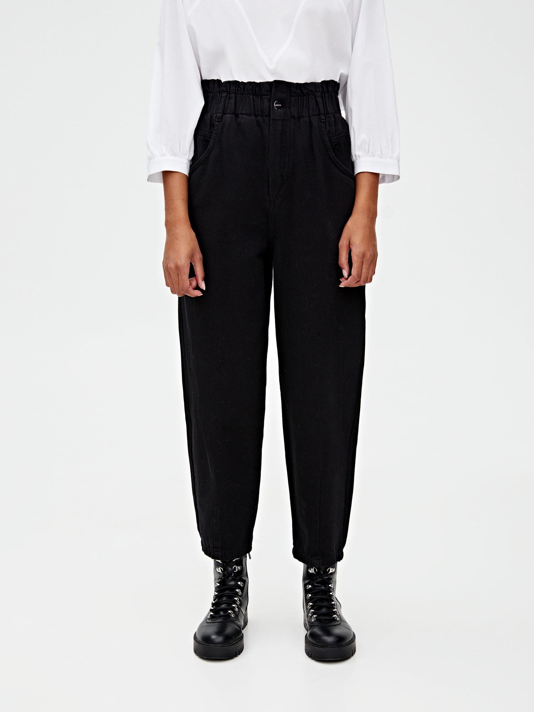 

Брюки Pull & Bear 9670/346/800-AAAD S Черные