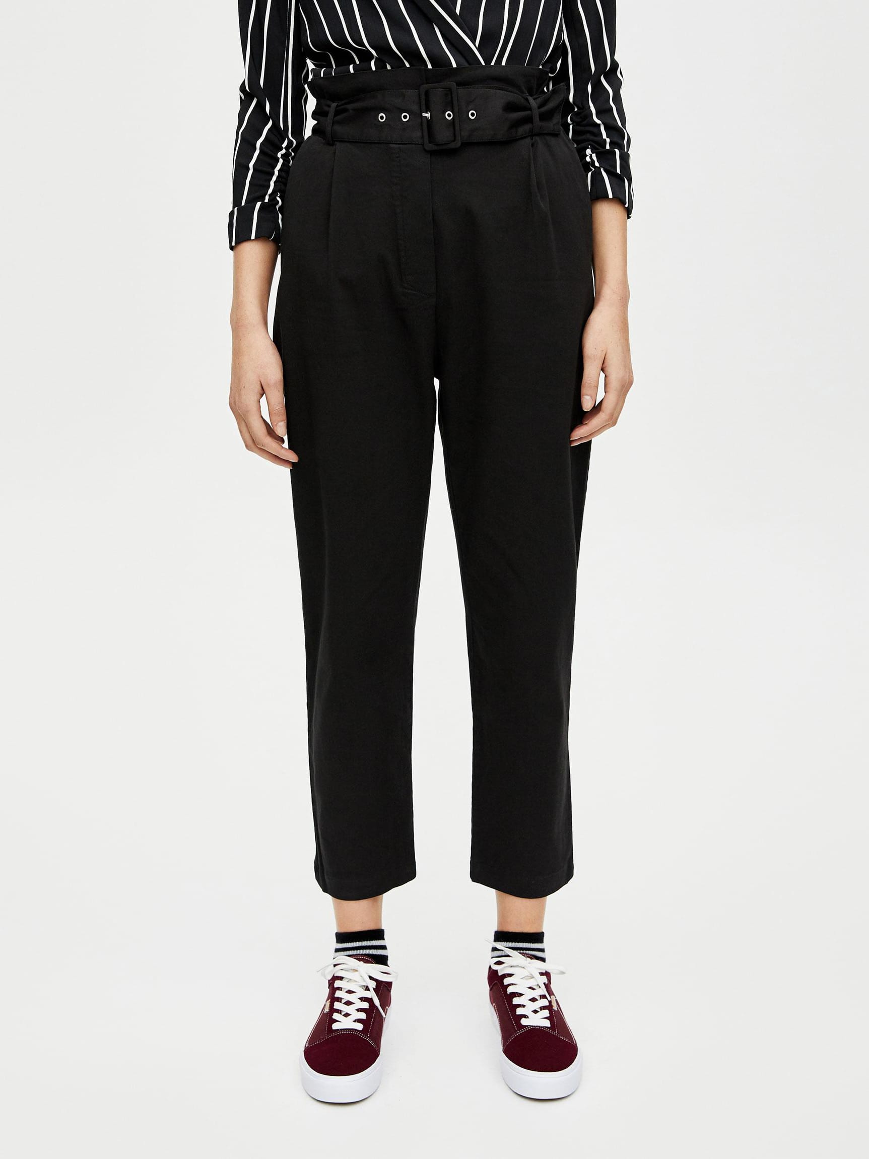 

Брюки Pull & Bear 5678/326/800-AAAD S Черные