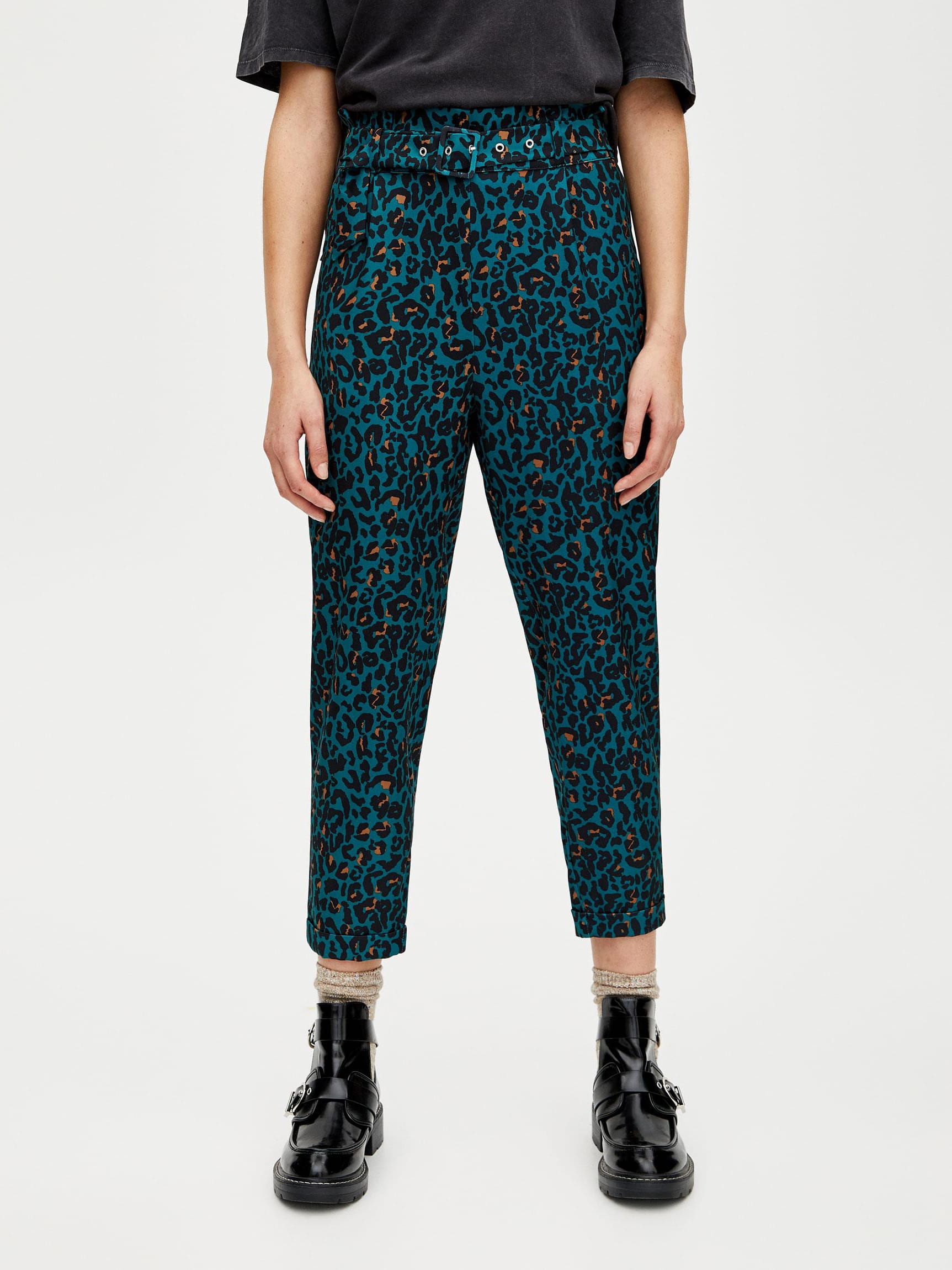 

Брюки Pull & Bear 5678/313/500-AAPL XS Зеленые
