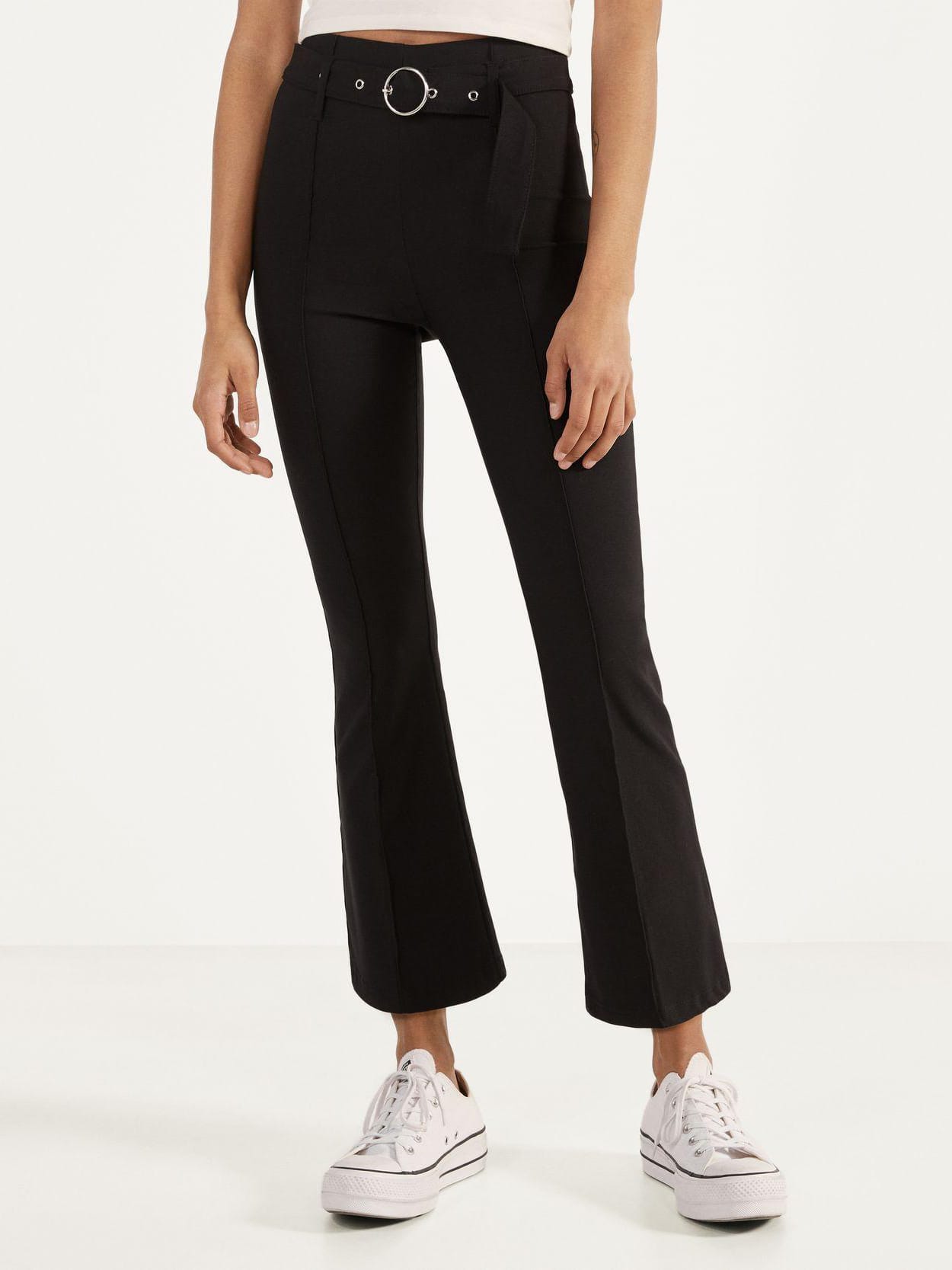 

Брюки Bershka 0089/777/800-AAAD XS Черные