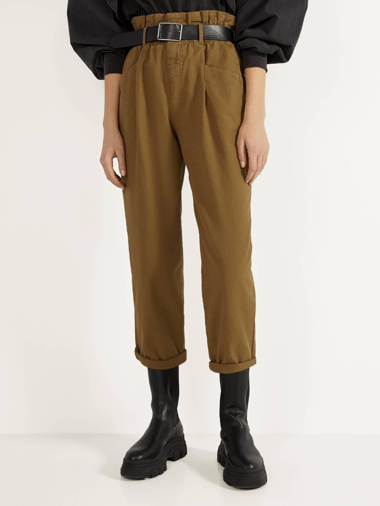 

Брюки Bershka 0070/168/515-ACYC 36 Хаки
