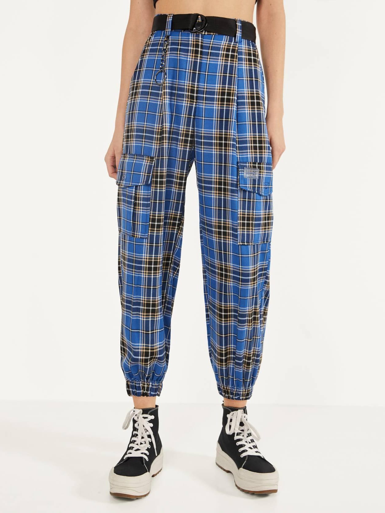

Брюки Bershka 0063/168/400-AAPI 32 Синие