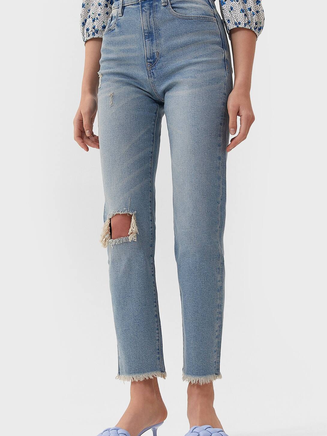 

Джинсы Stradivarius 01465801715 42 Голубые