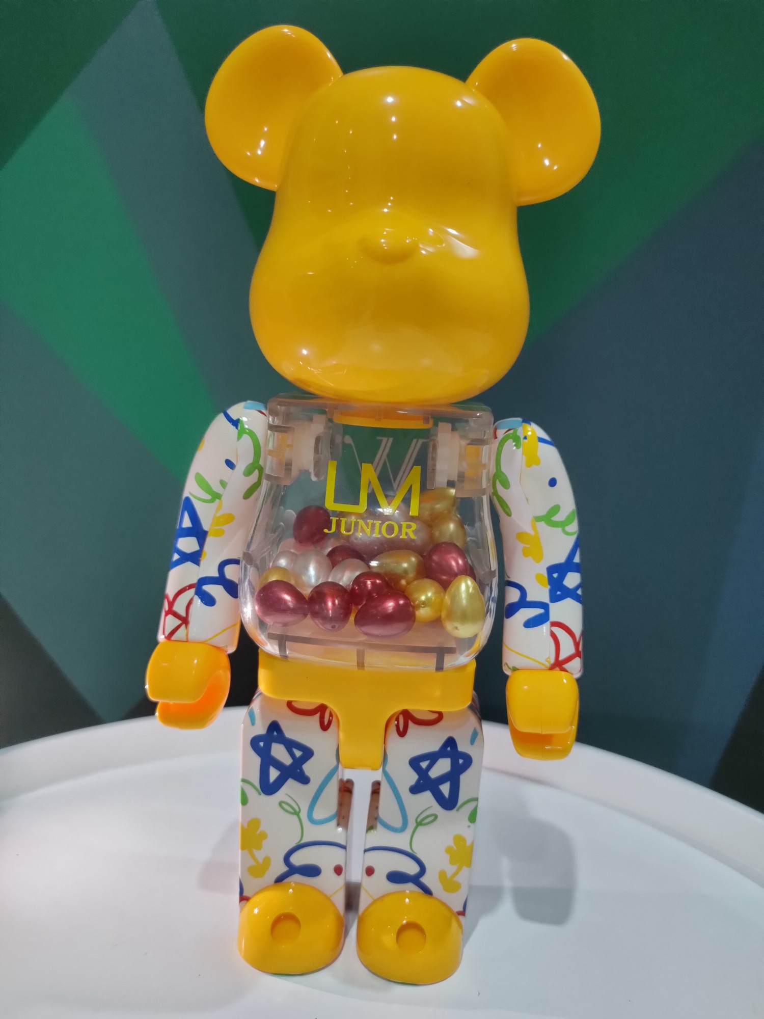 

Дизайнерская игровая фигура Беабрик Bearbrick Macau 2020 UM Junior 400% 28 см (116)