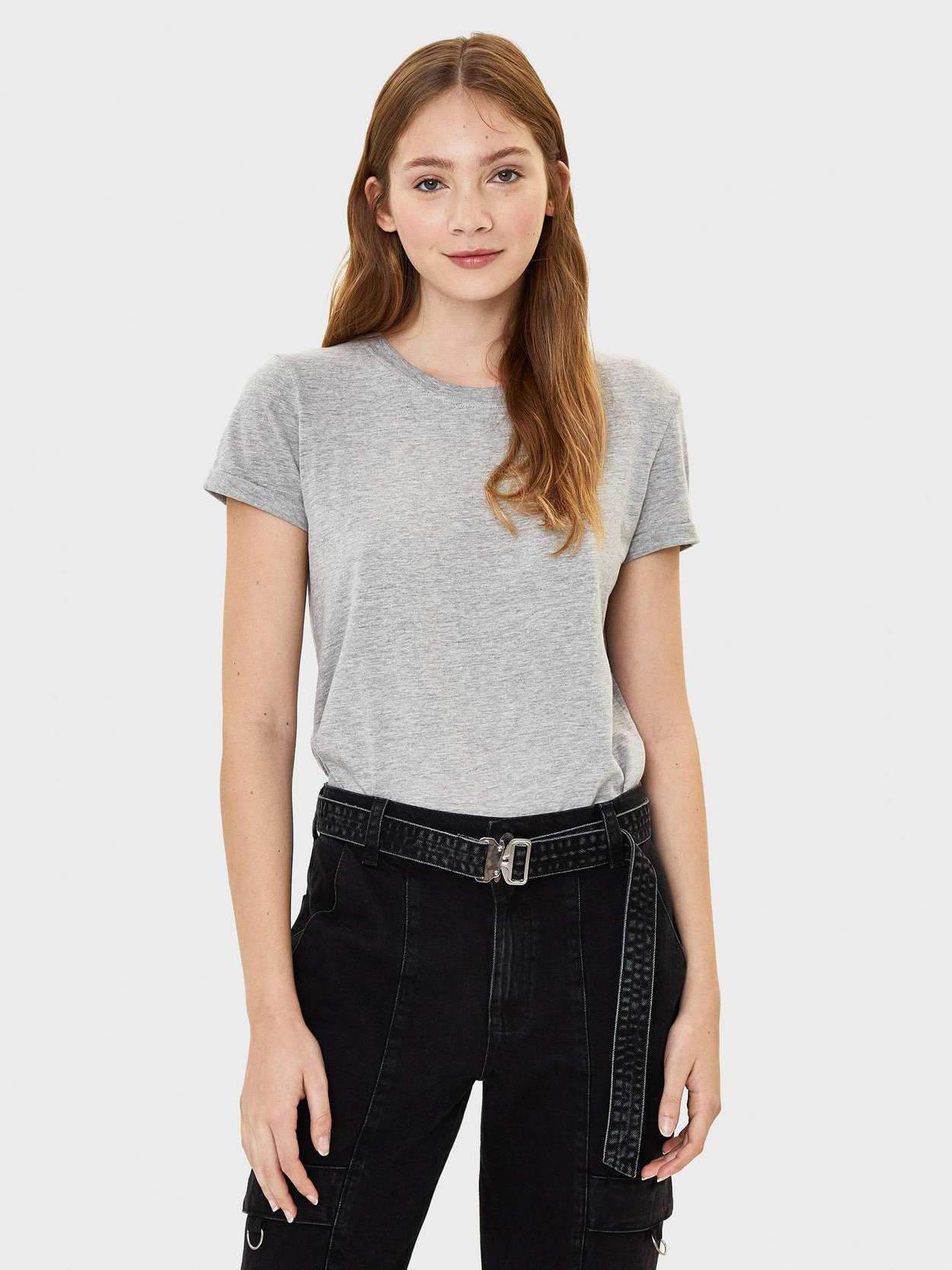 

Футболка Bershka 2428/443/814-ABKU M Серая