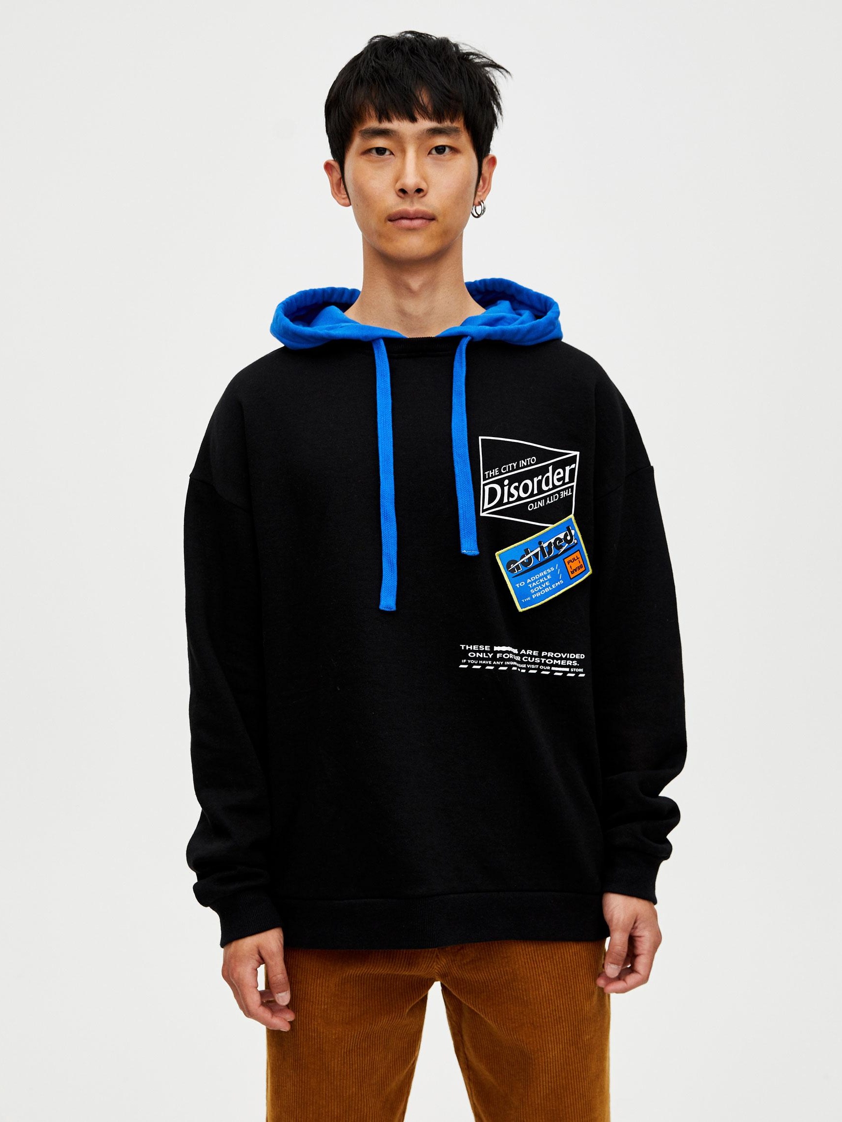 

Худи Pull & Bear 5590/709/800-ABPC L Черное-синие с принтом