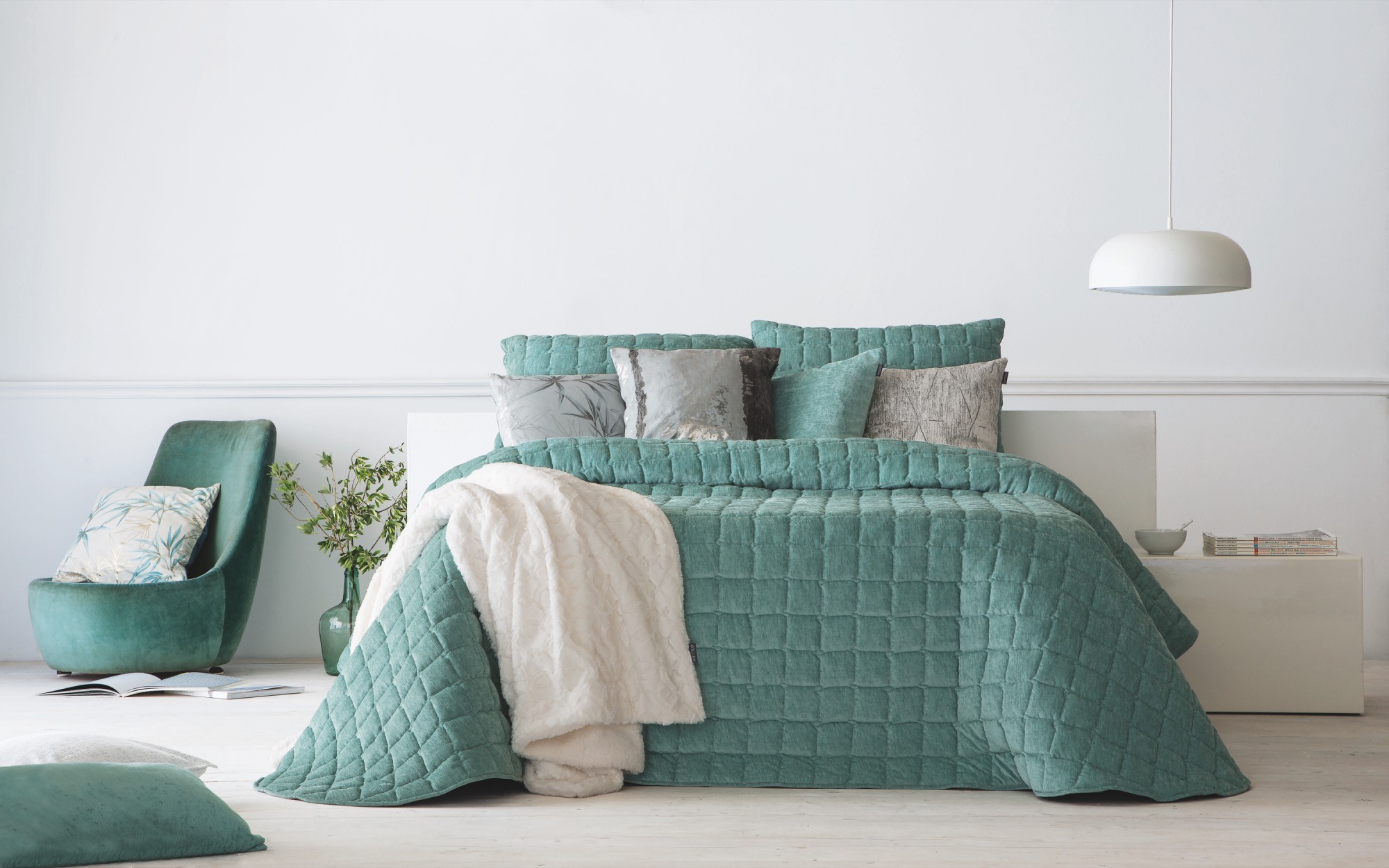 

Покрывало стеганое Antilo MARINEL Menta 250x270 ментоловое