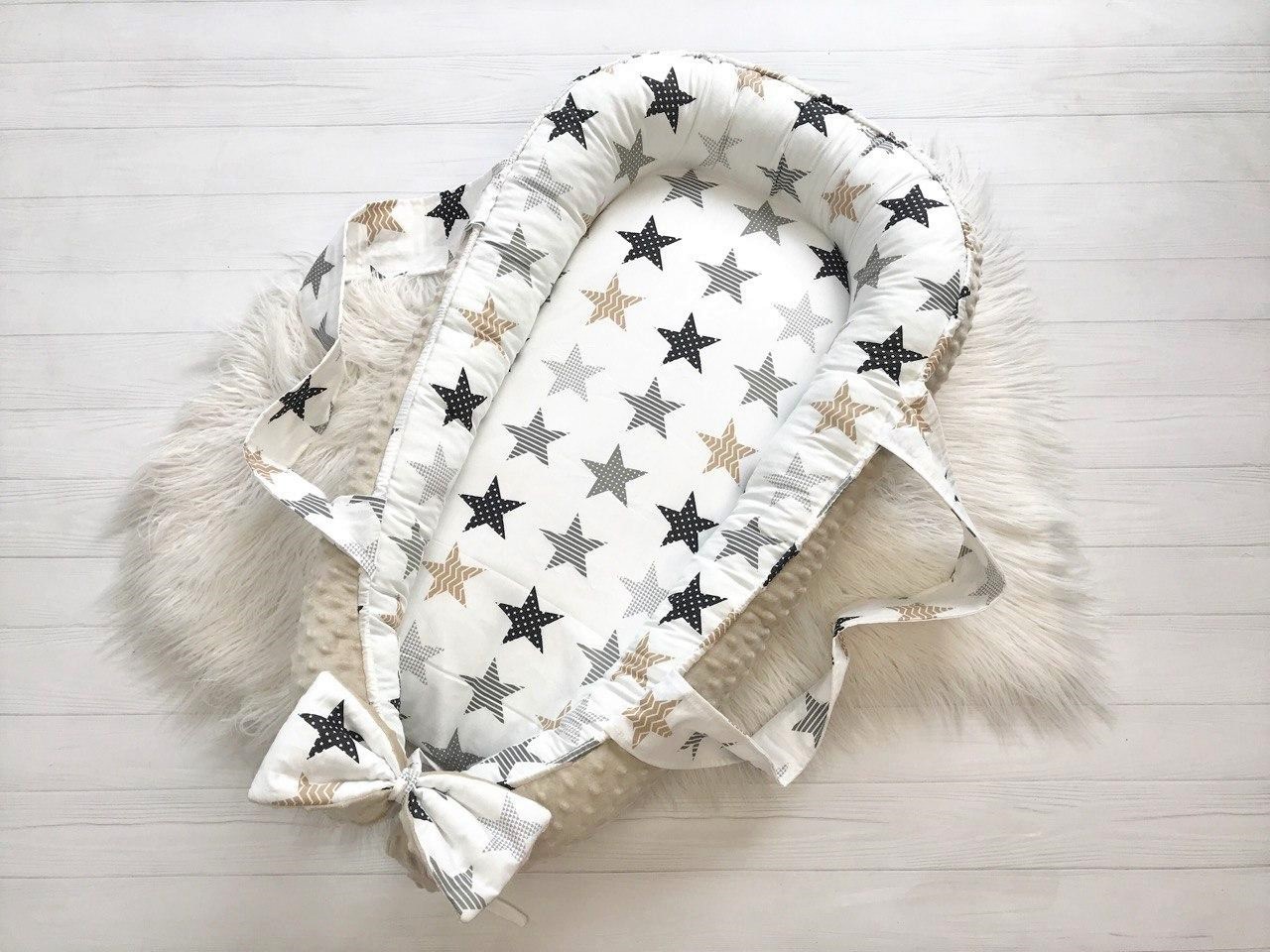 

Детский Кокон гнёздышко со съёмным кокосовым матрасом Moon Time Лаконичные звезды 80*50см