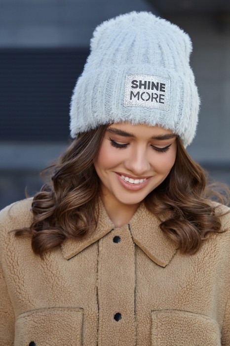 

Женская шапка Shine More с флисовой полоской 4757 Брекстон серый