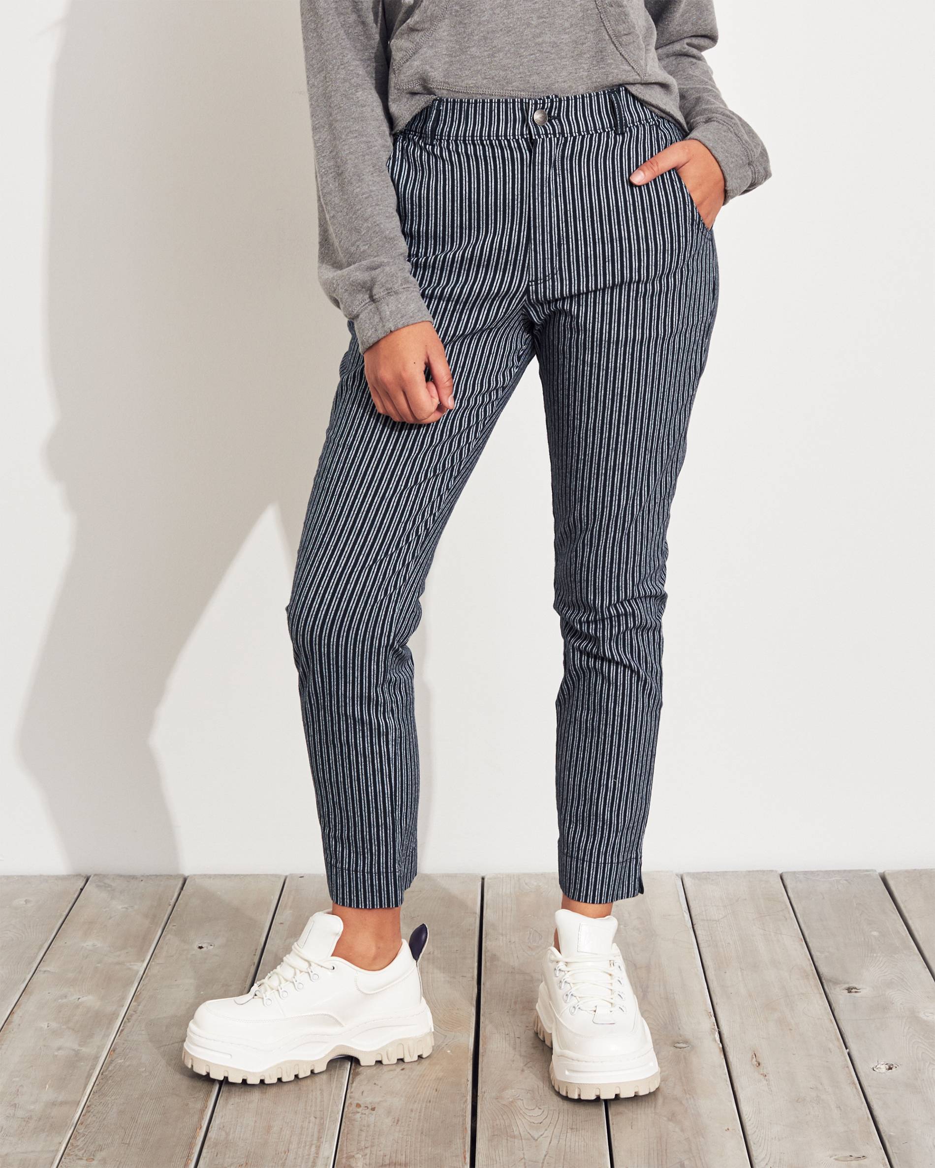 

Брюки женские - брюки Hollister HC7365W S Синий
