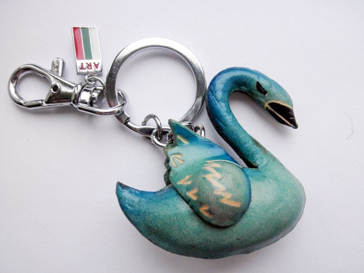 

Брелок из натуральной кожи ручной работы TM ART Лебедь