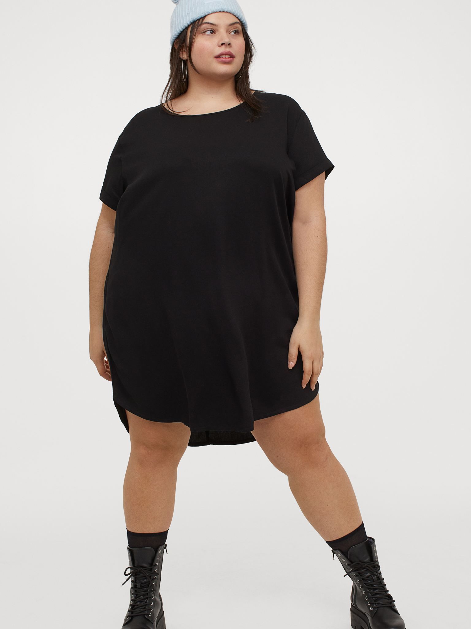 

Платье H&M 897765a99 L Черное