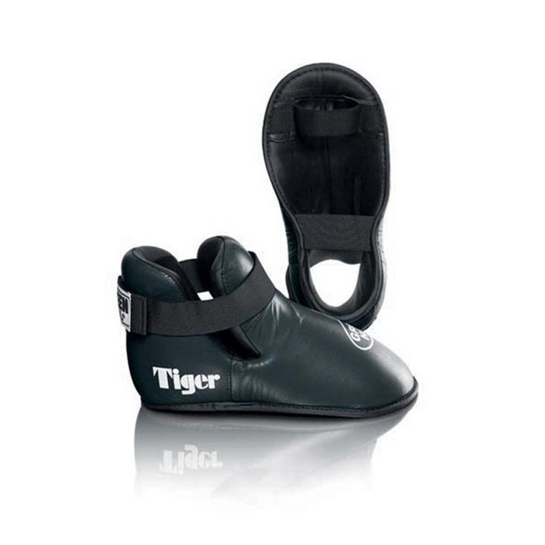 

Футы для кикбоксинга Green Hill Tiger Black L(KBST-5075-BK-L)