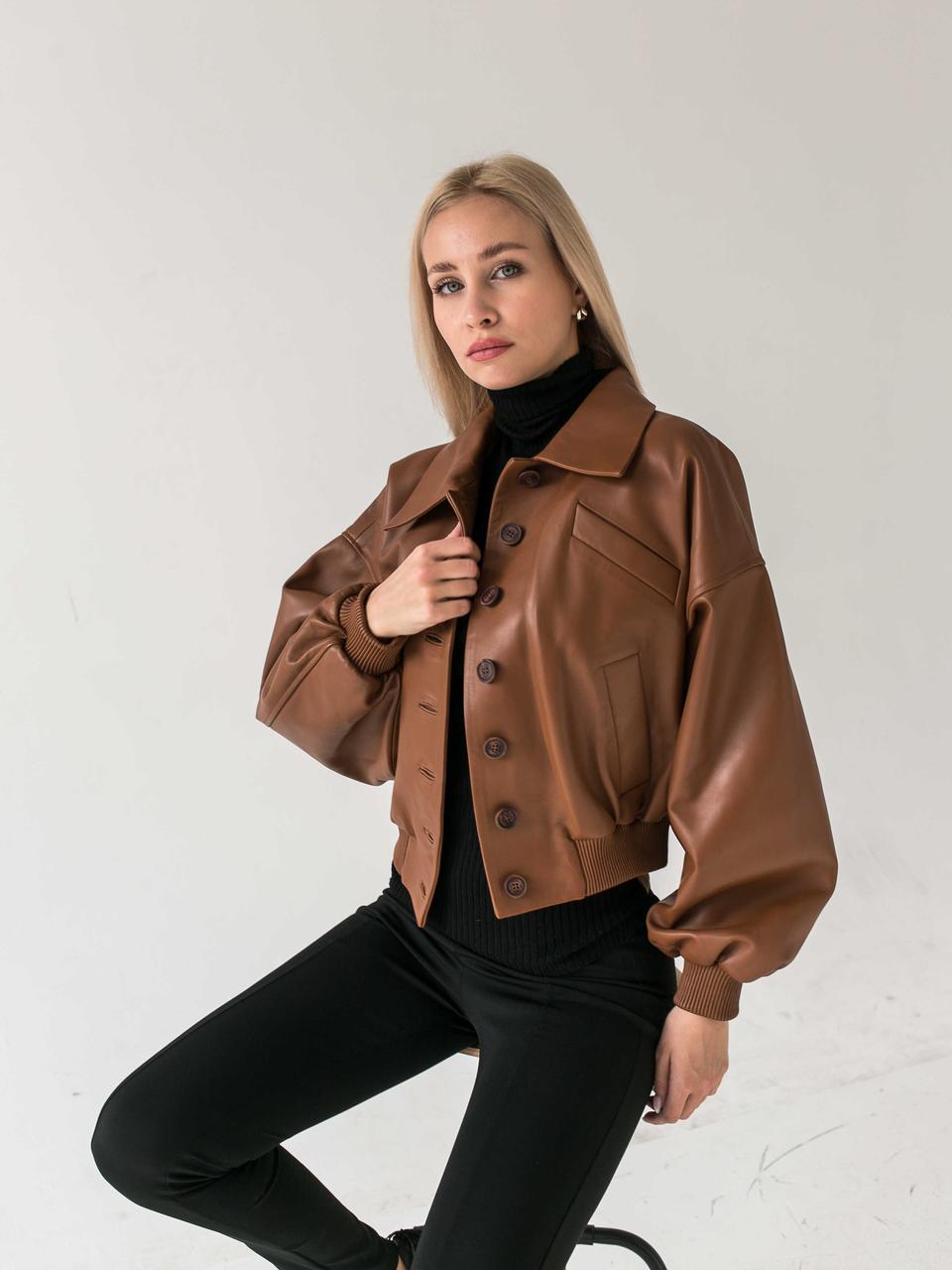 

Кожаная куртка в стиле OWERSIZE из натуральной кожи коричневого цвета размер, Кожаная куртка в стиле OWERSIZE из натуральной кожи коричневого цвета размер XL