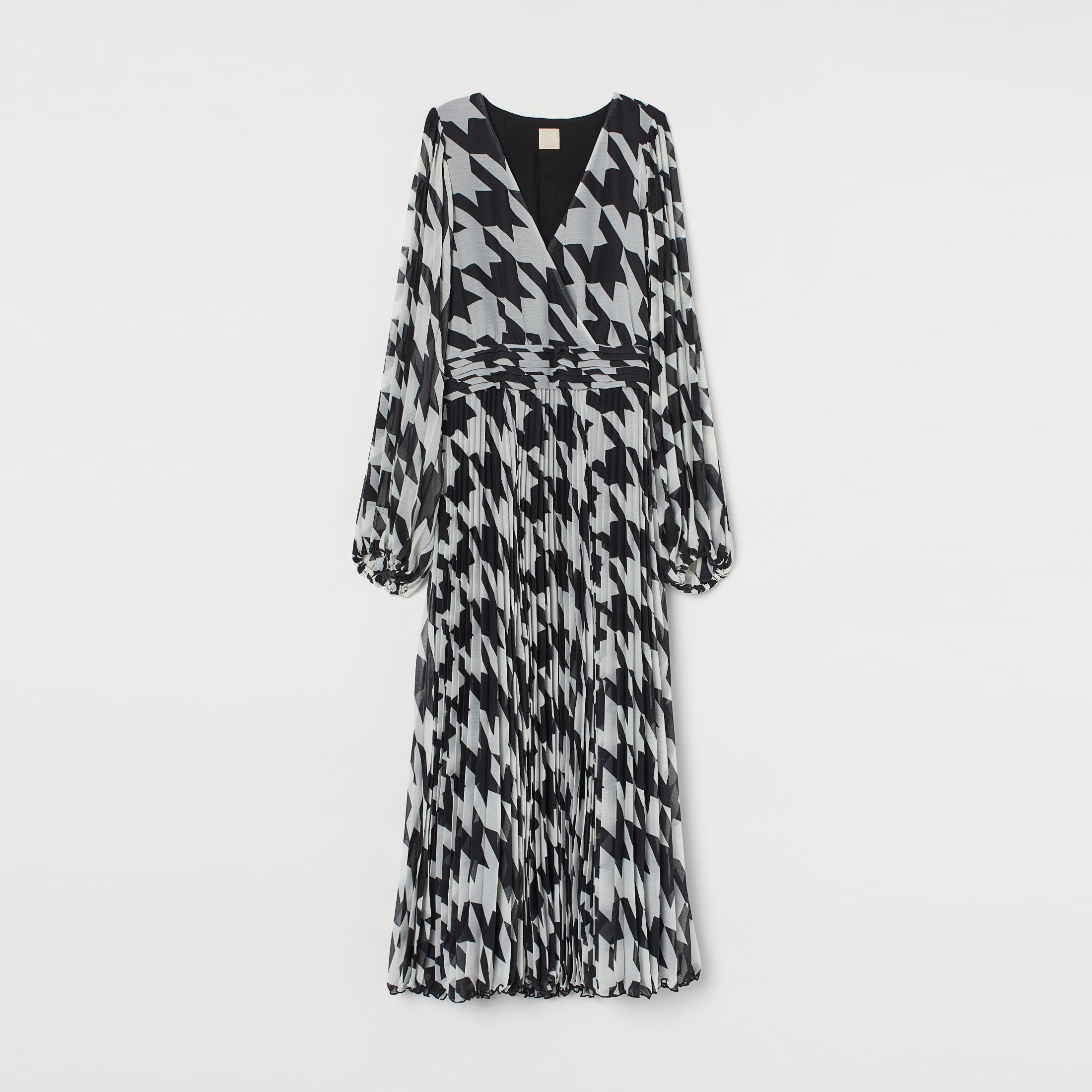 

Платье H&M 1305-7950520 34 Черное с белым