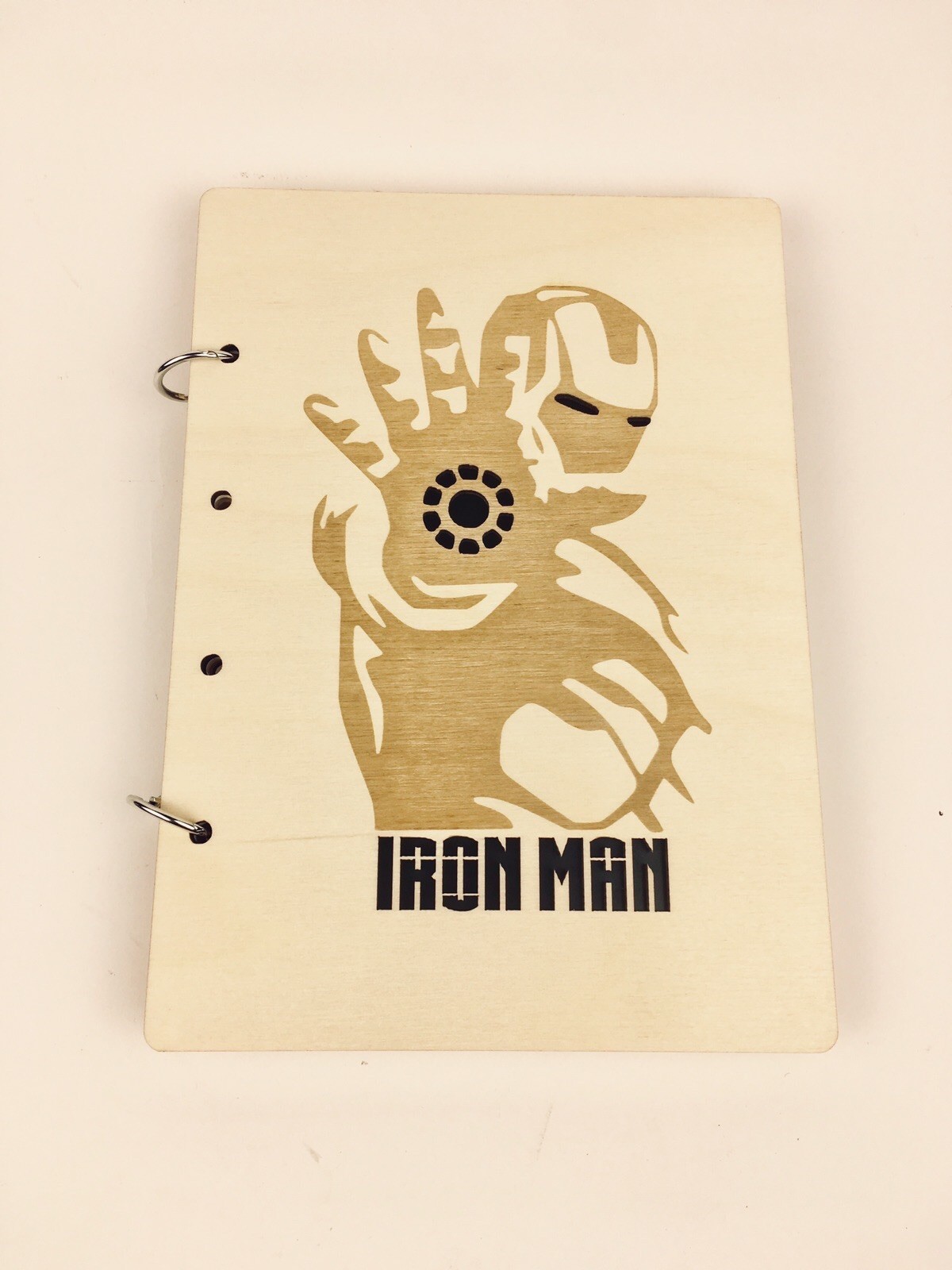 

Блокнот в деревянной обложке А5 80л IRON MAN