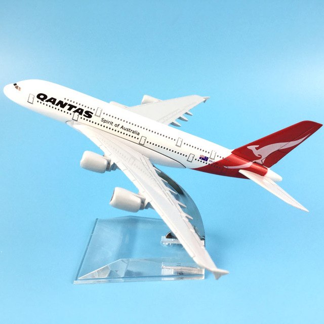 

Модель пасажирський літак Boeing 747 Qantas