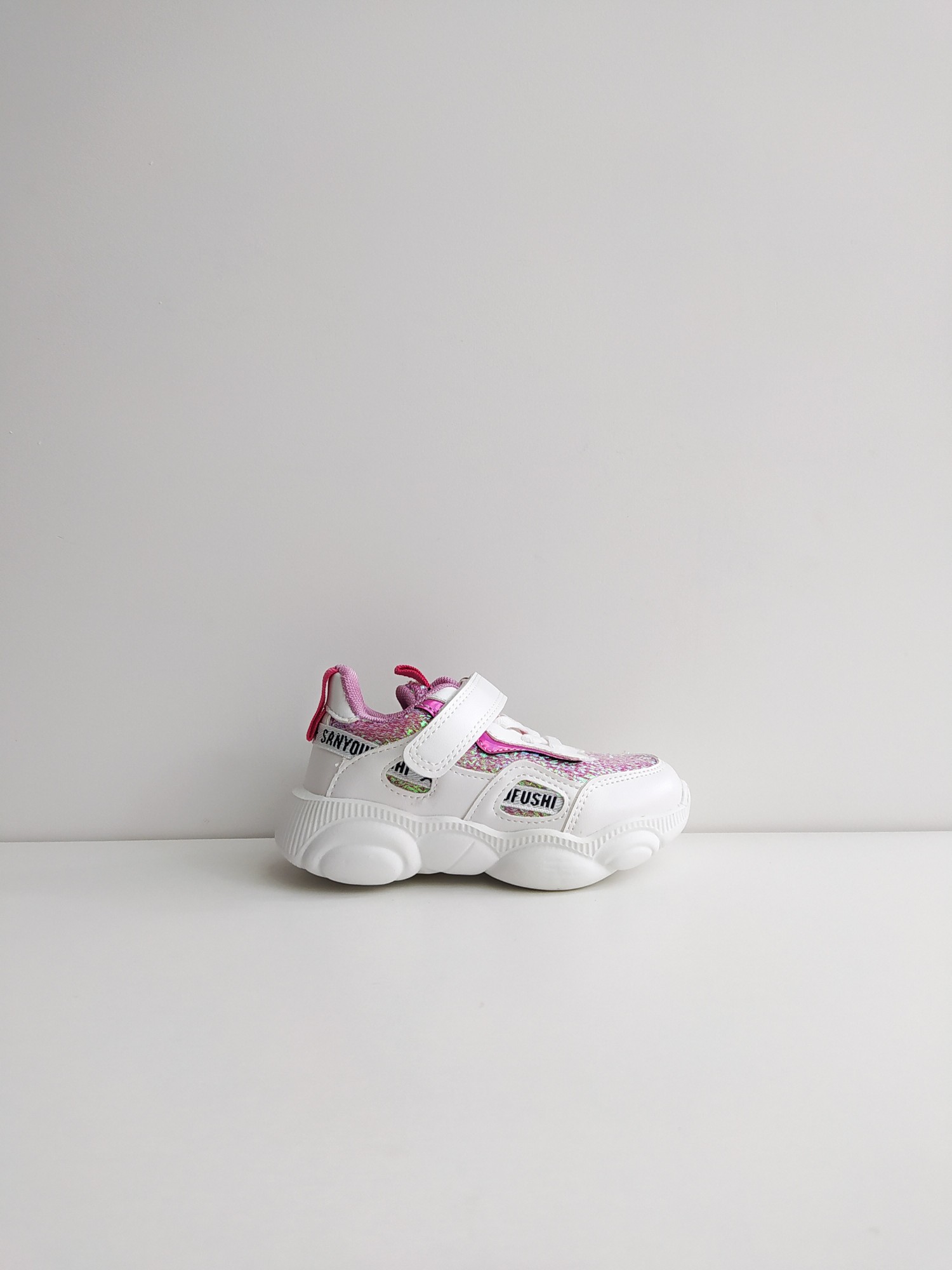 

Детские кроссовки Kimbo-o 28 р 17,3 см белый с розовым артикул К70