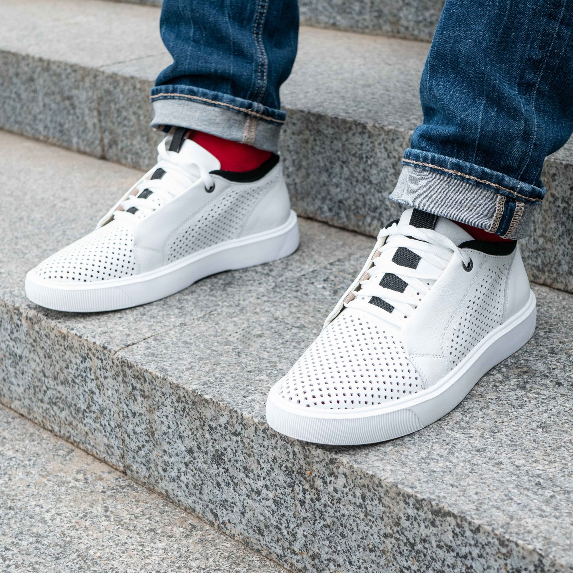 

Мужские кожаные кеды UF-Fashion NX-М-12 40 белый тайфун перфорация