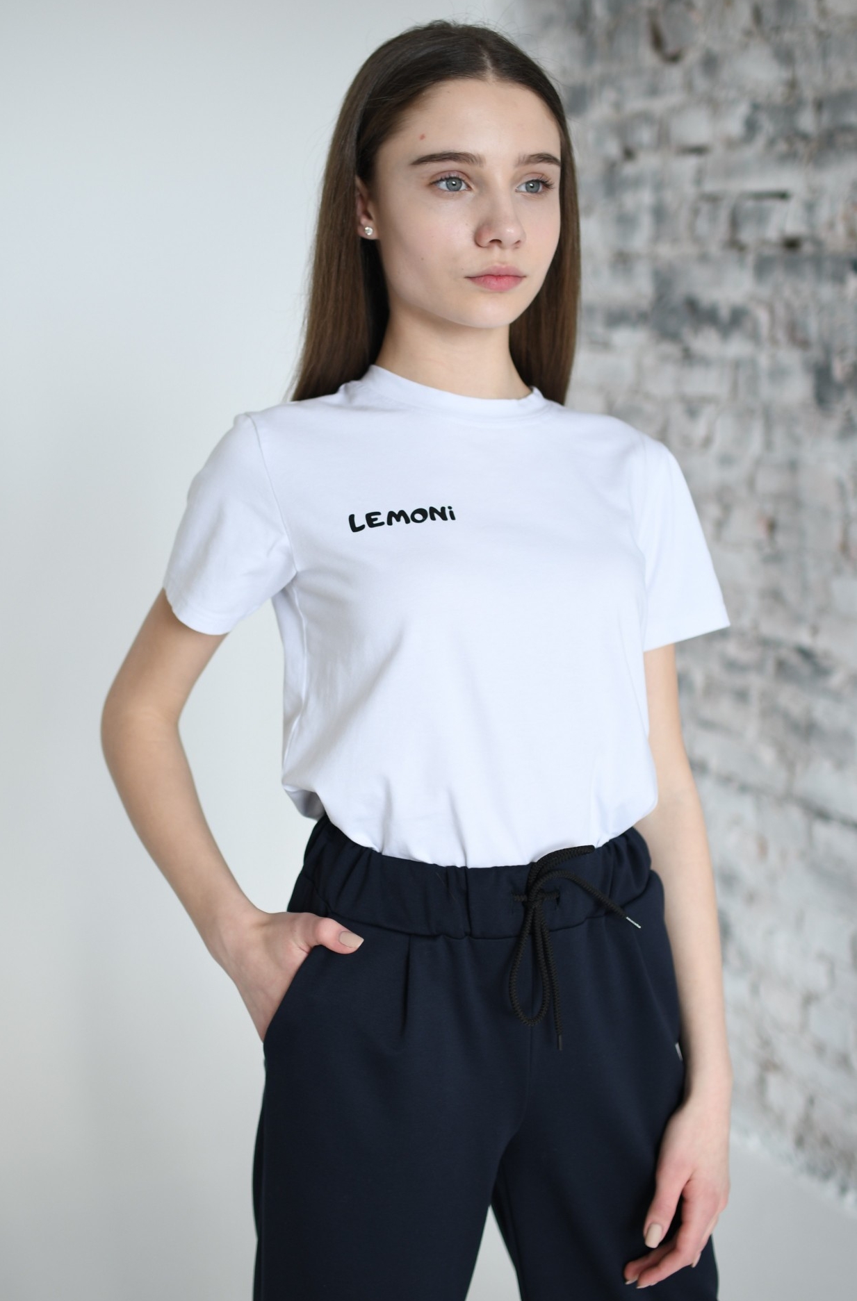 

Футболка для девочки классическая Lemoni 152/158 см белая 9962