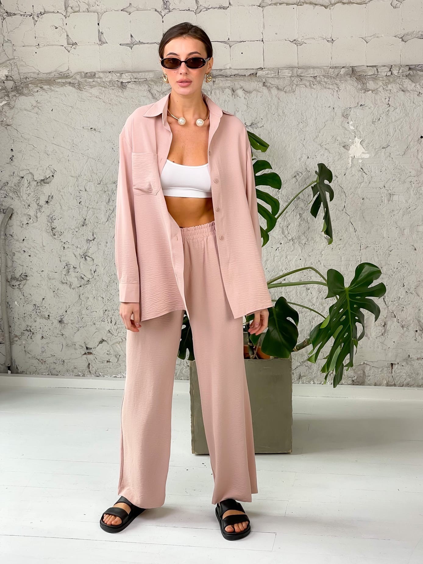 

Костюм женский Лила 7989151 46-48 бежевый