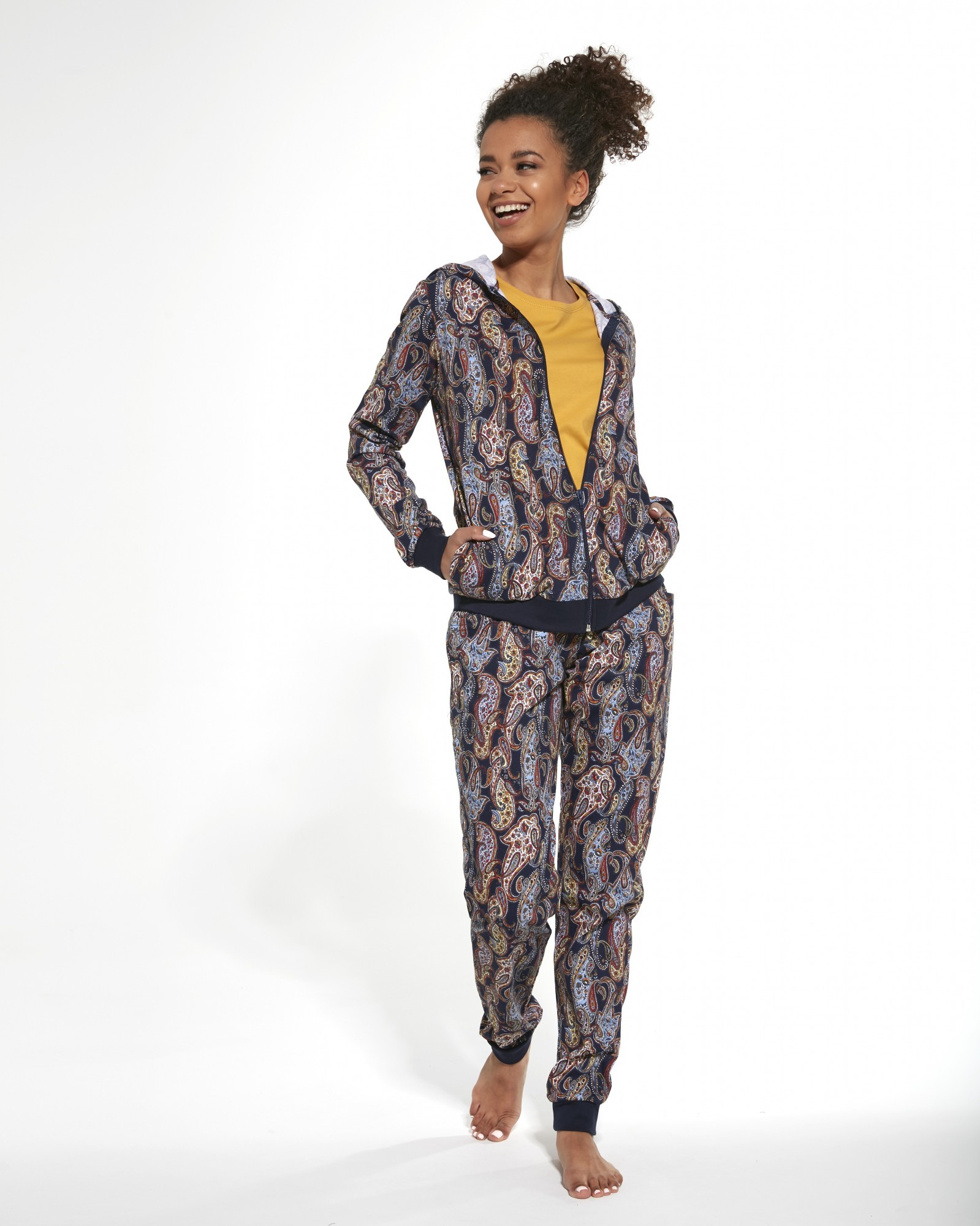 

Пижама Cornette OCTAVIA 3 предмета 355/272  разноцветная, Пижама Cornette OCTAVIA 3 предмета 355/272 L разноцветная