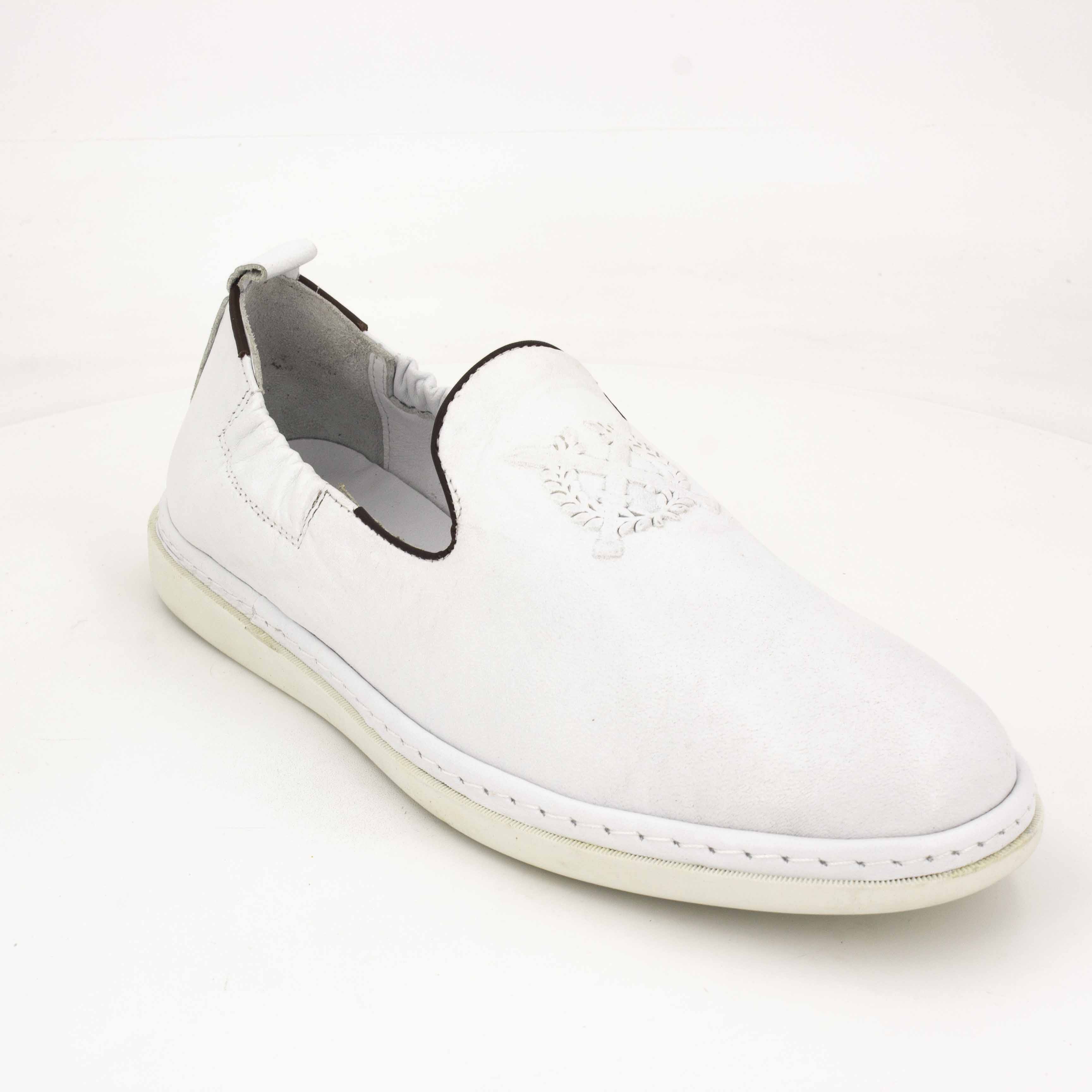 

Слипоны мужские Bati Shoes 5112-84 41 Белый